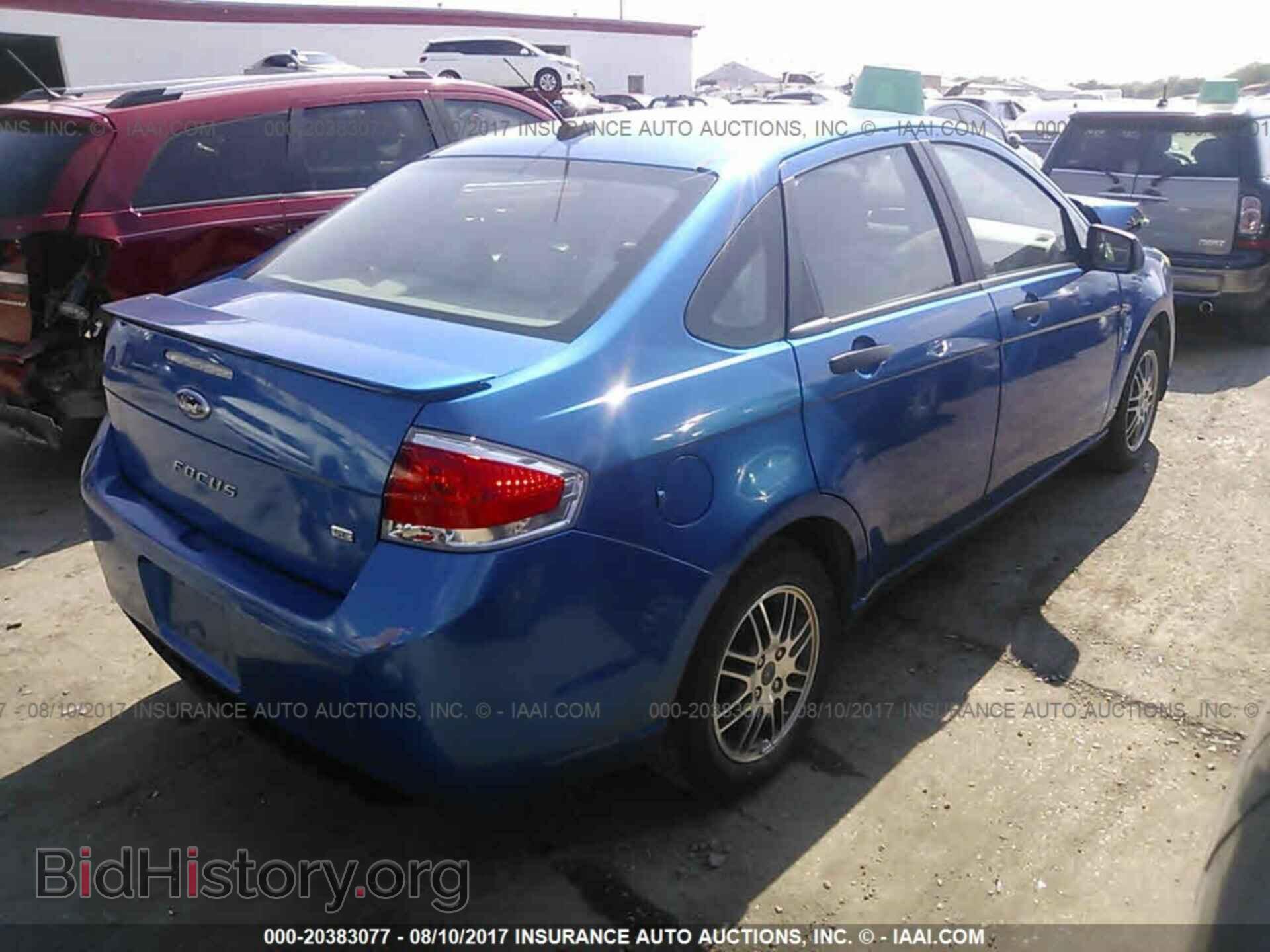 2011 Ford Focus - VIN: 1FAHP3FN5BW165096 - Фото 4