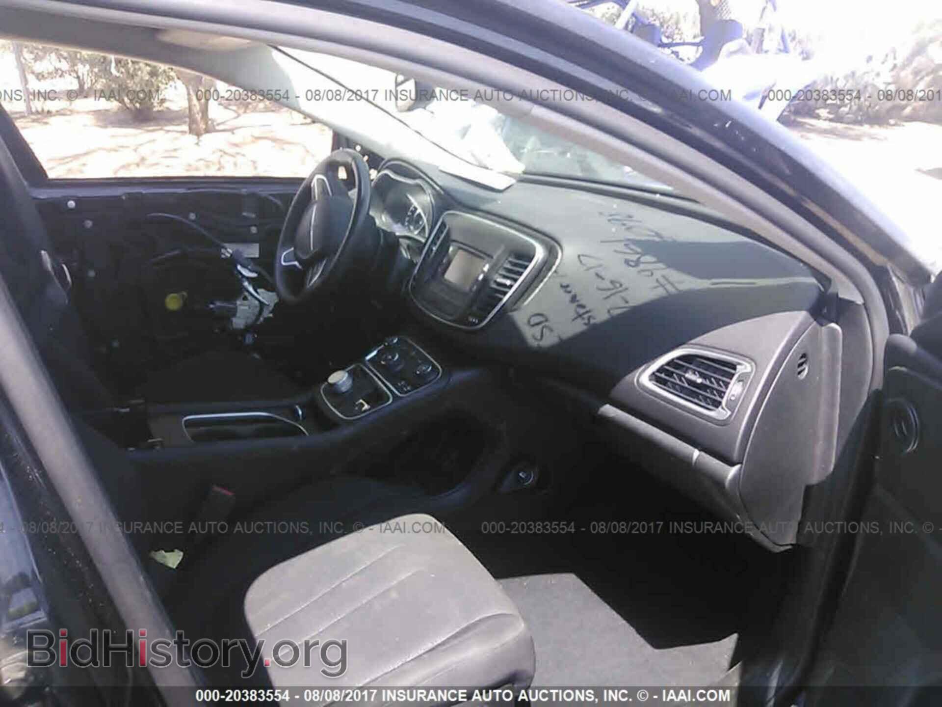 2015 Chrysler 200 - VIN: 1C3CCCAB6FN654362 - Photo 5