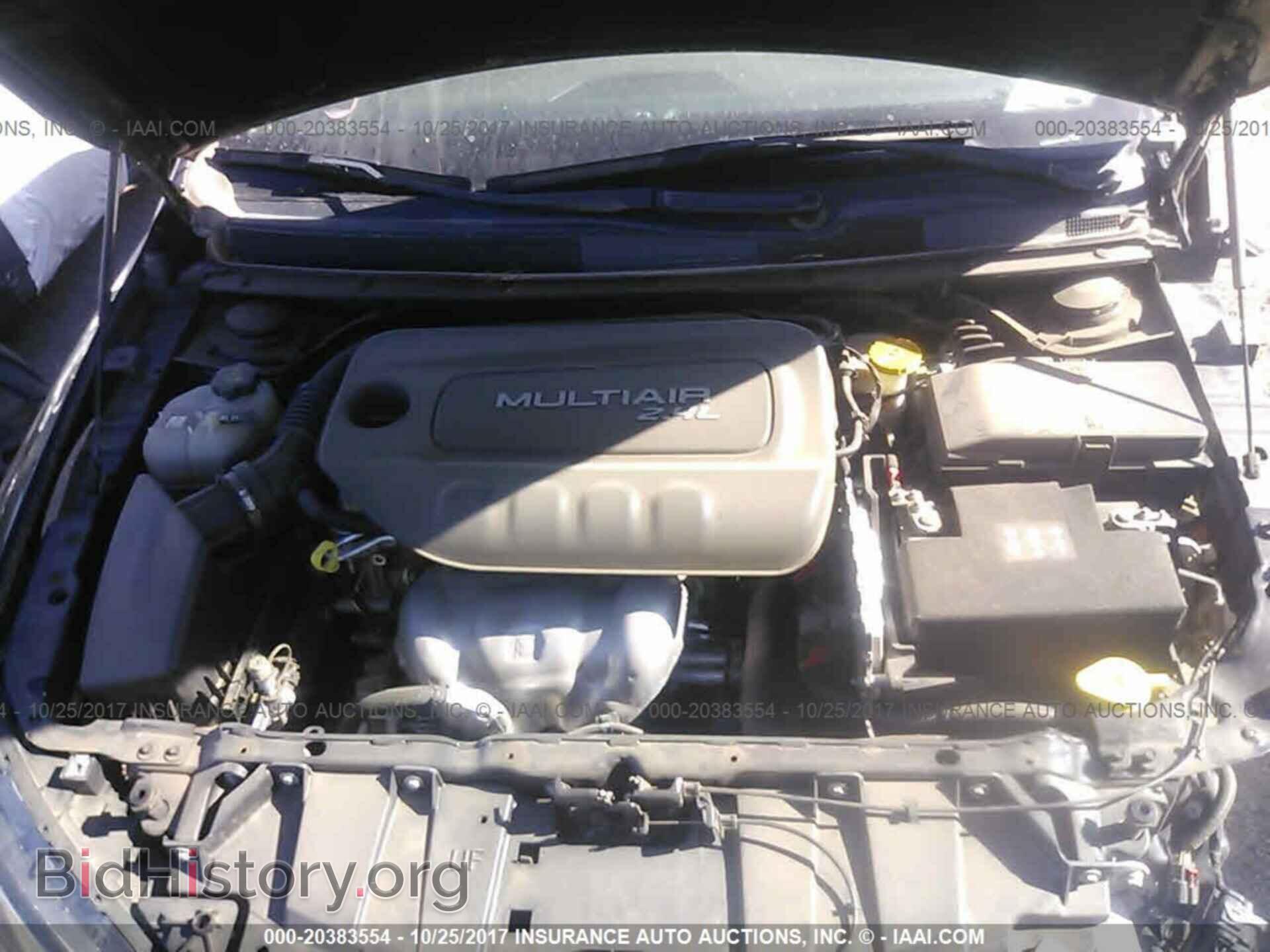 2015 Chrysler 200 - VIN: 1C3CCCAB6FN654362 - Photo 10