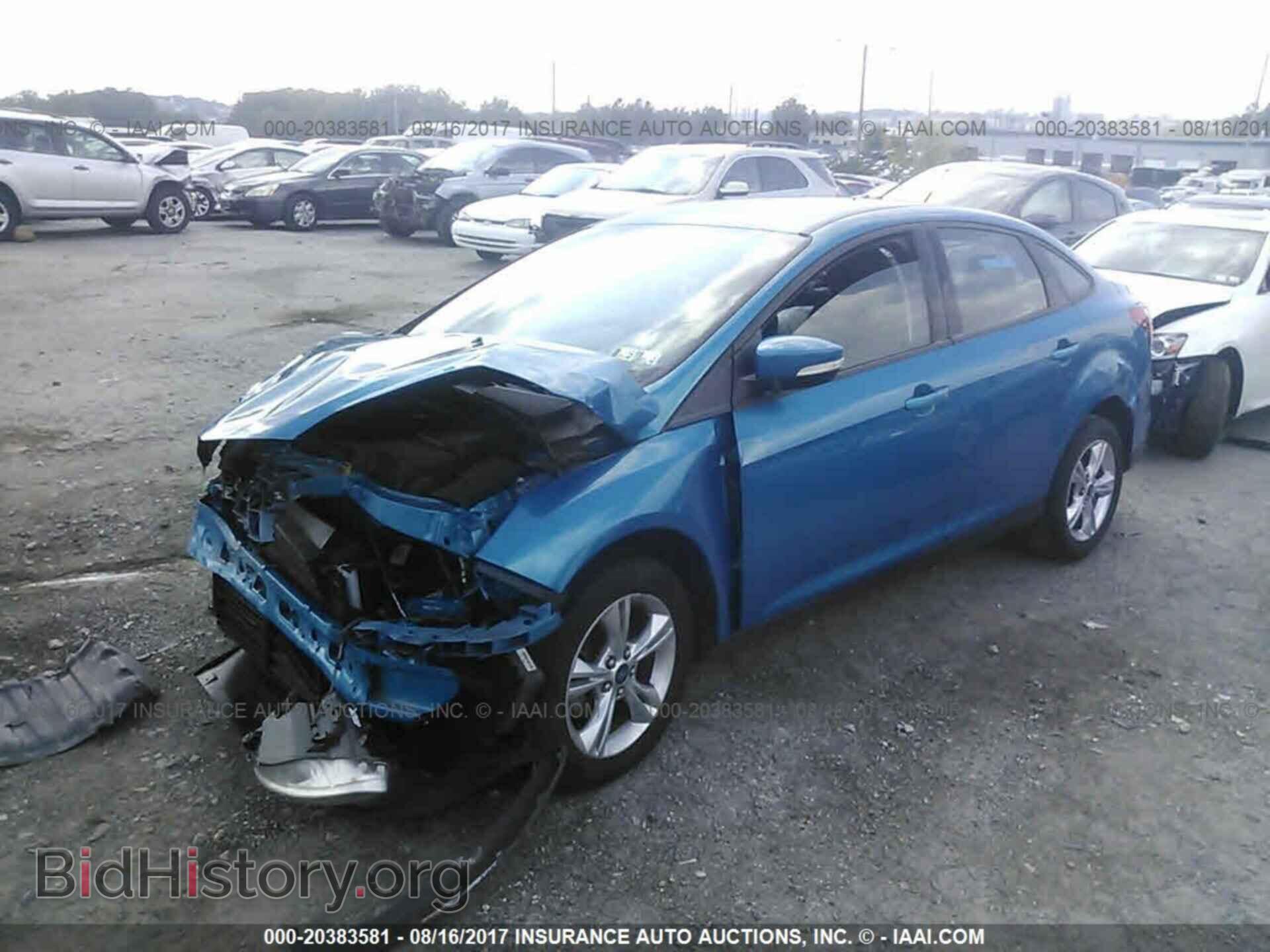 2014 Ford Focus - VIN: 1FADP3F20EL297712 - Photo 2