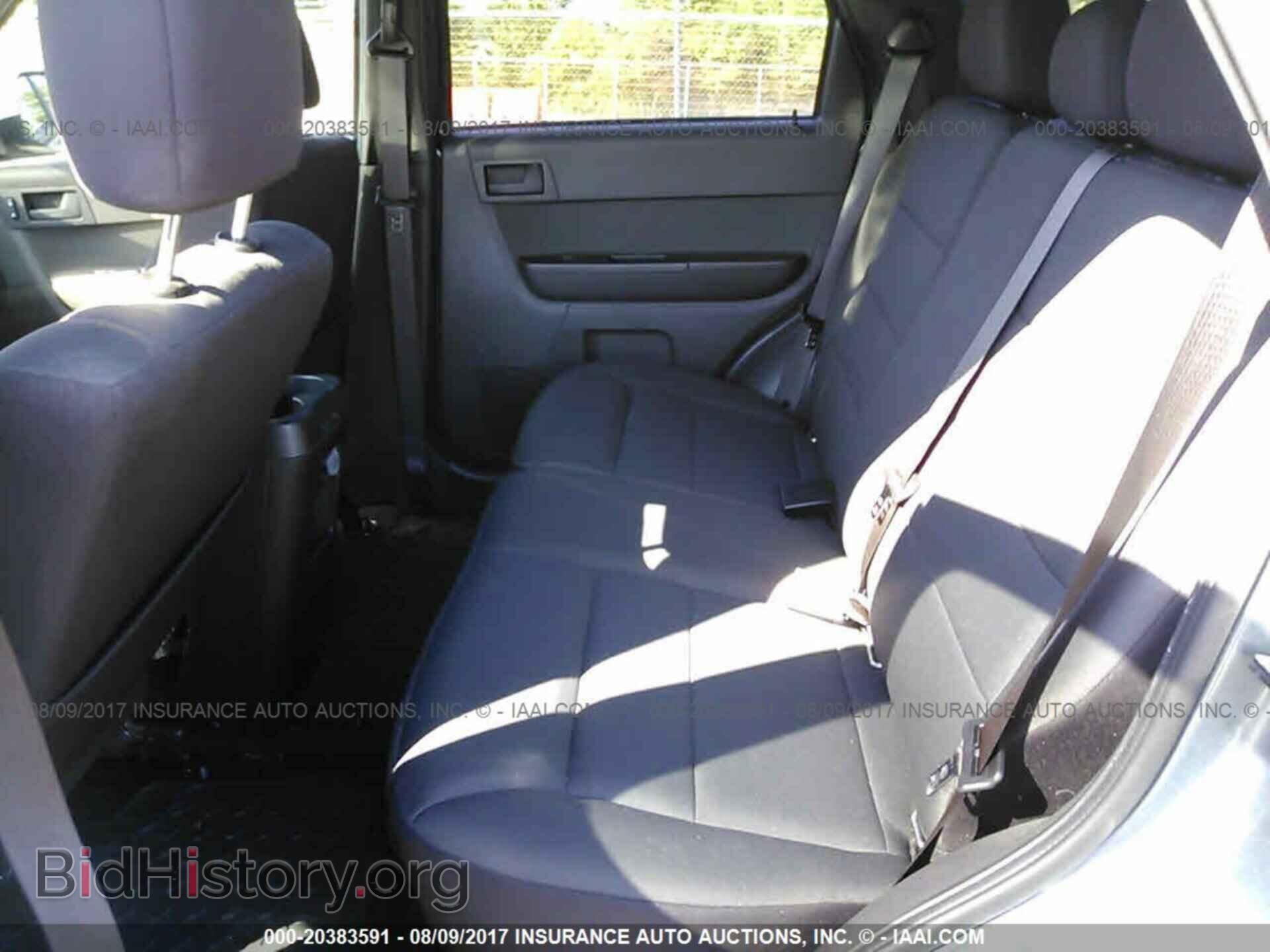 2012 Ford Escape - VIN: 1FMCU0D72CKA97666 - Photo 8