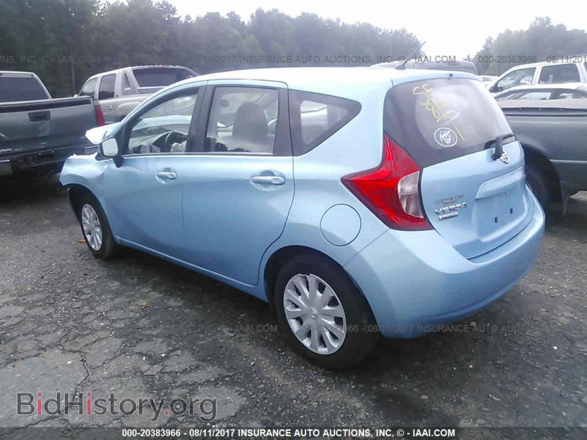 2015 Nissan Versa note - VIN: 3N1CE2CPXFL368302 - Фото 3