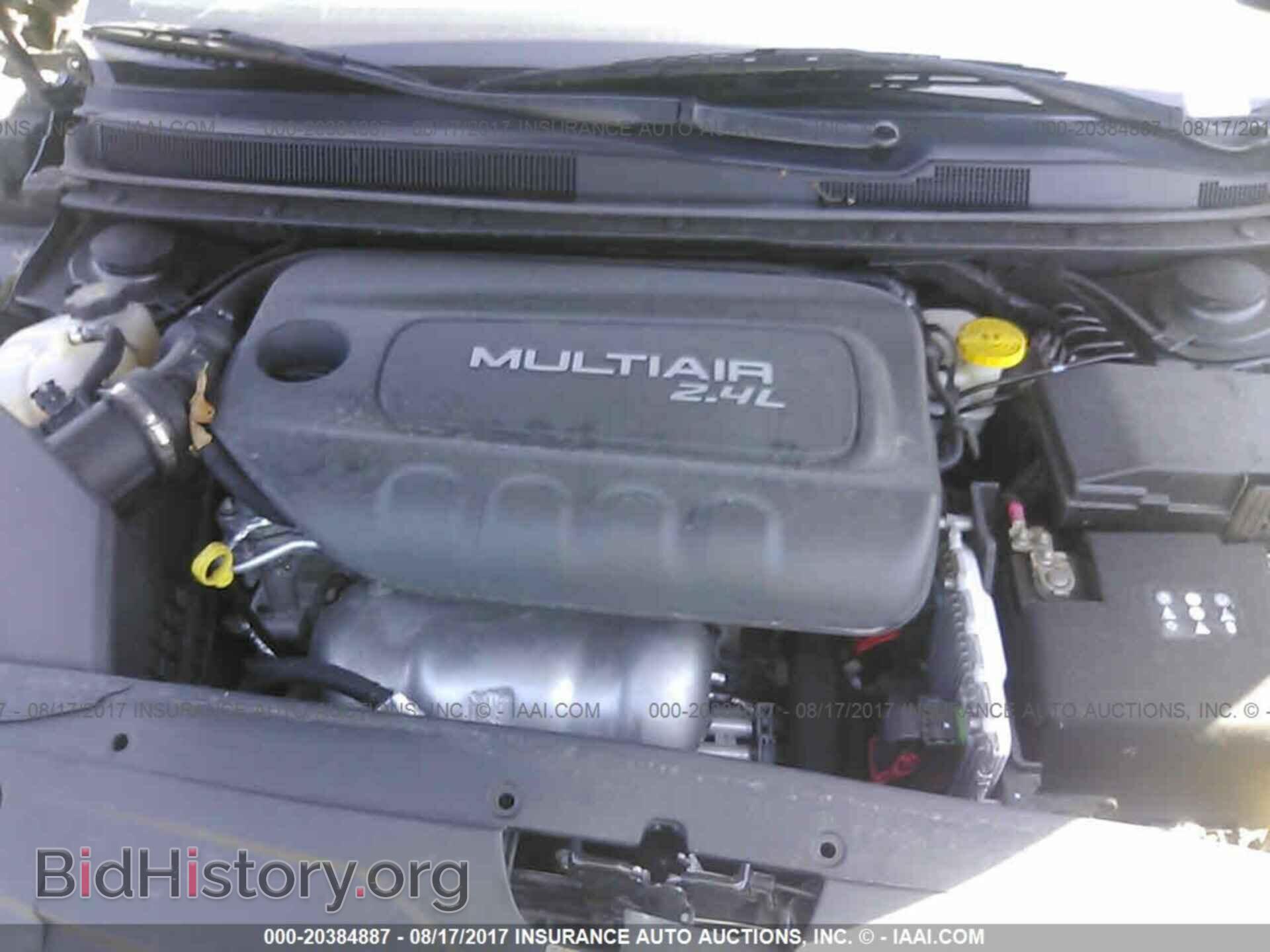 2015 Chrysler 200 - VIN: 1C3CCCABXFN651450 - Photo 10