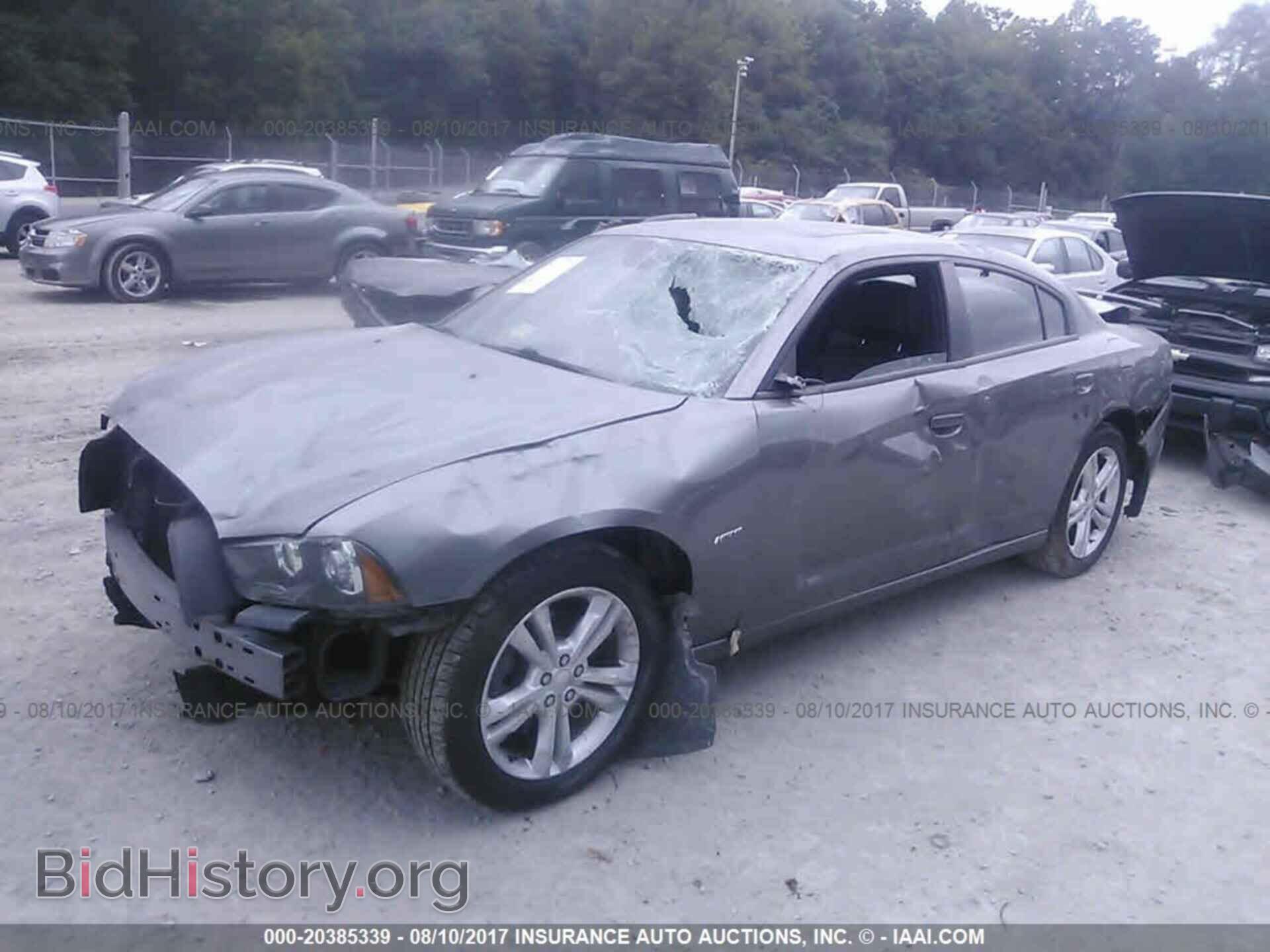 2011 Dodge Charger - VIN: 2B3CM5CT4BH600881 - Фото 2