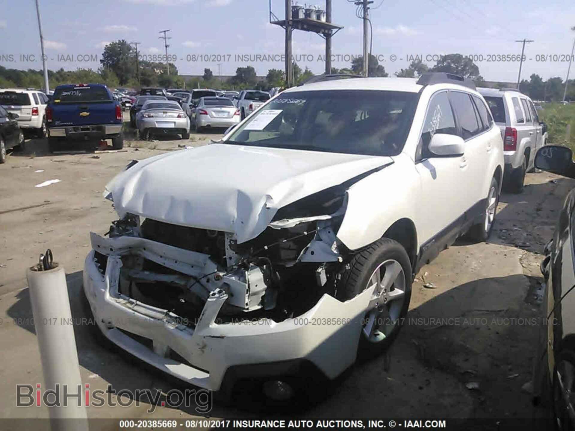 2014 Subaru Outback - VIN: 4S4BRCCC2E3277501 - Фото 2
