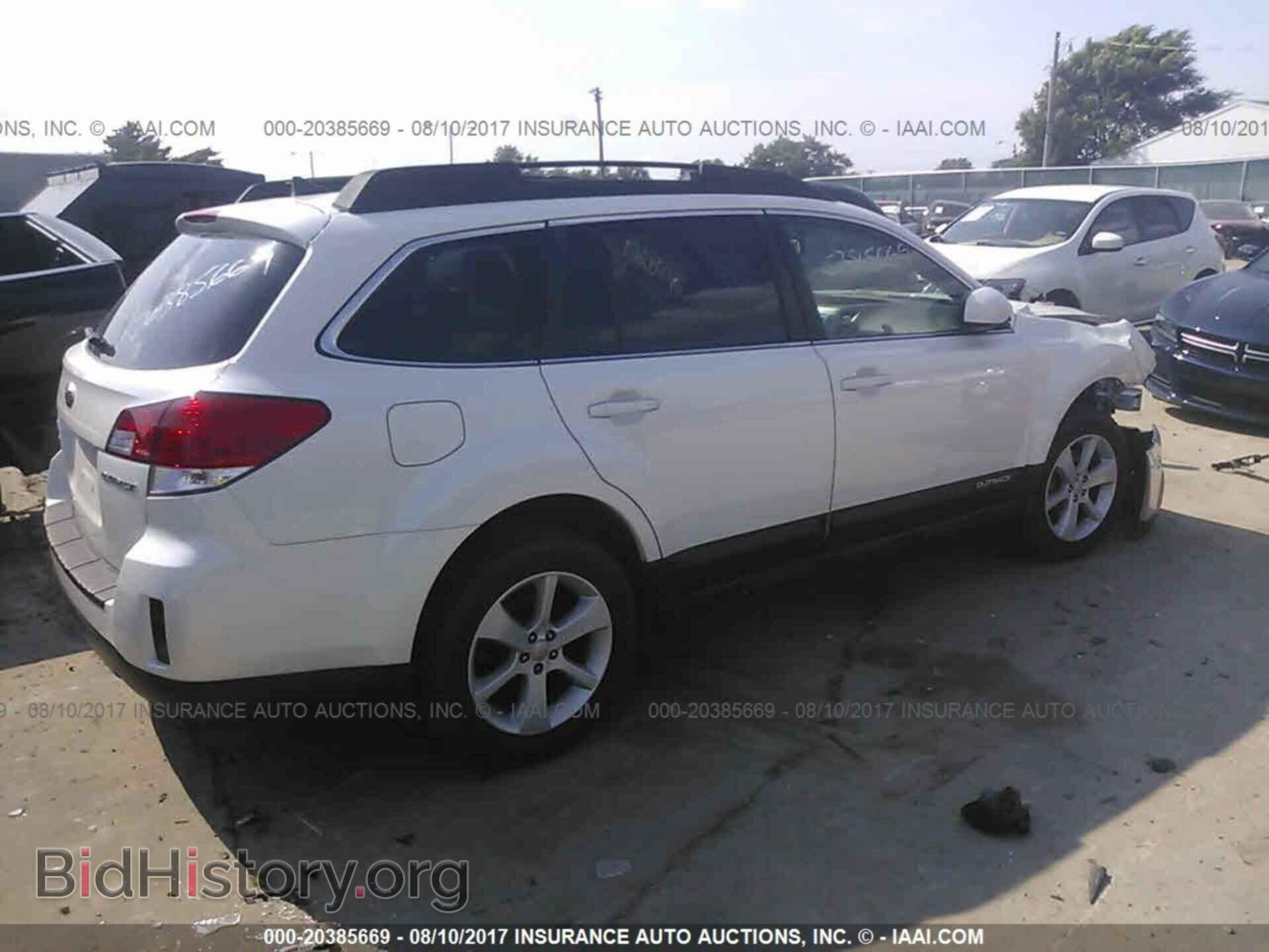 2014 Subaru Outback - VIN: 4S4BRCCC2E3277501 - Фото 4