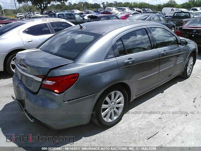 2013 Chrysler 200 - VIN: 1C3CCBBB0DN635831 - Photo 4