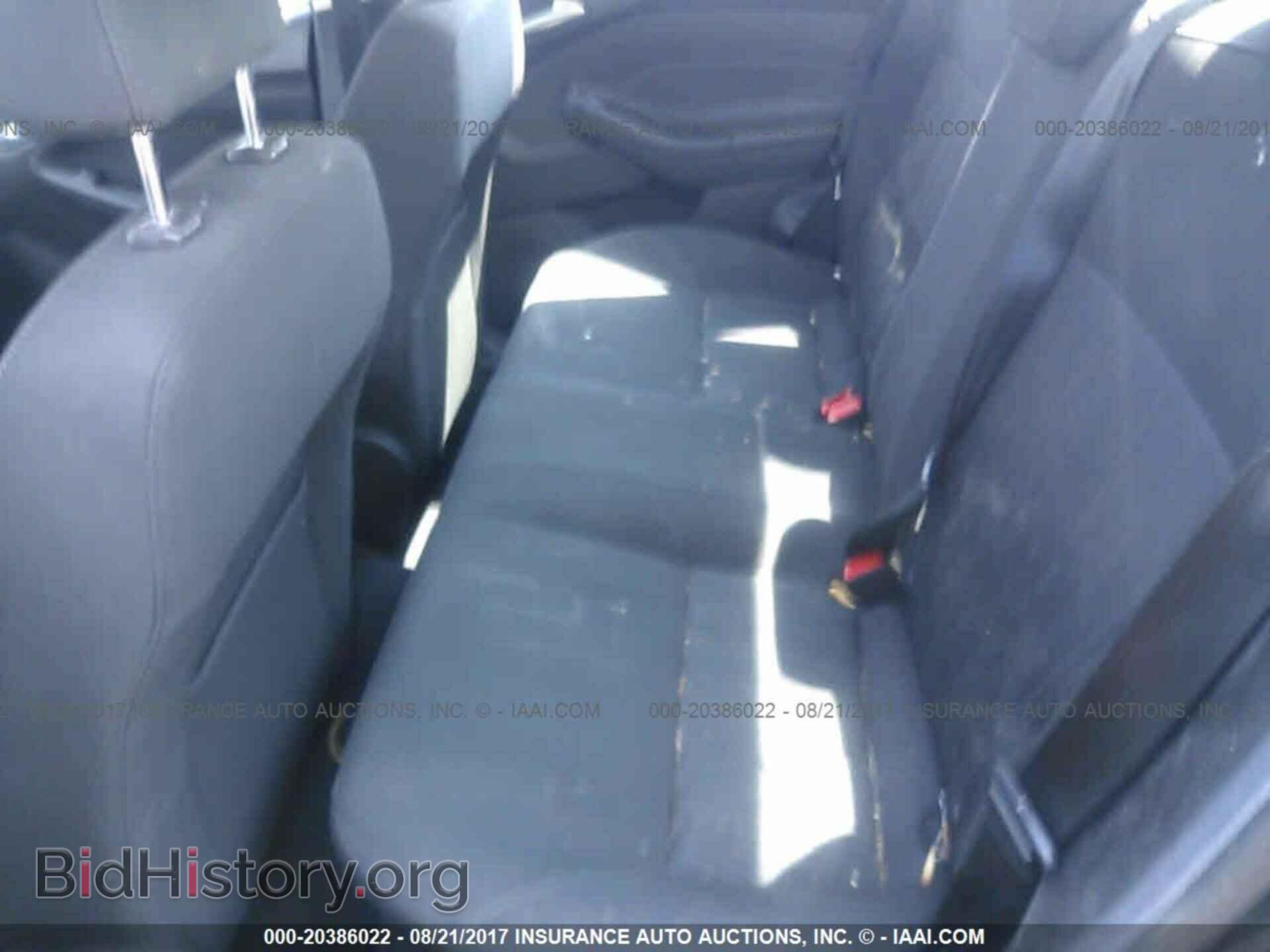 2016 Ford Focus - VIN: 1FADP3F24GL343416 - Photo 8
