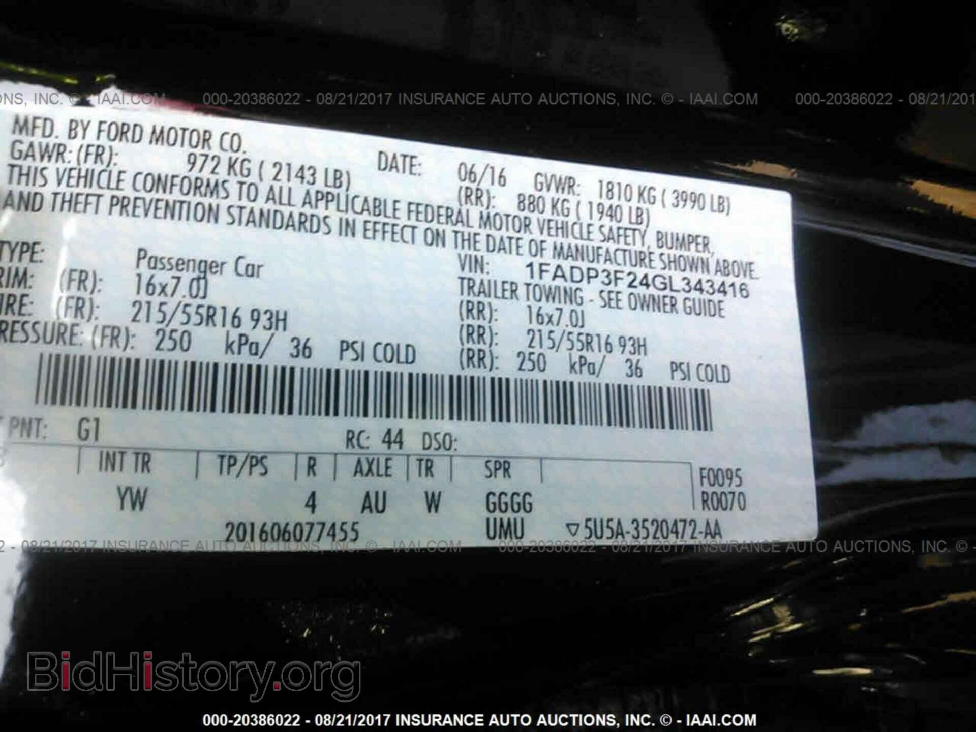 2016 Ford Focus - VIN: 1FADP3F24GL343416 - Photo 9