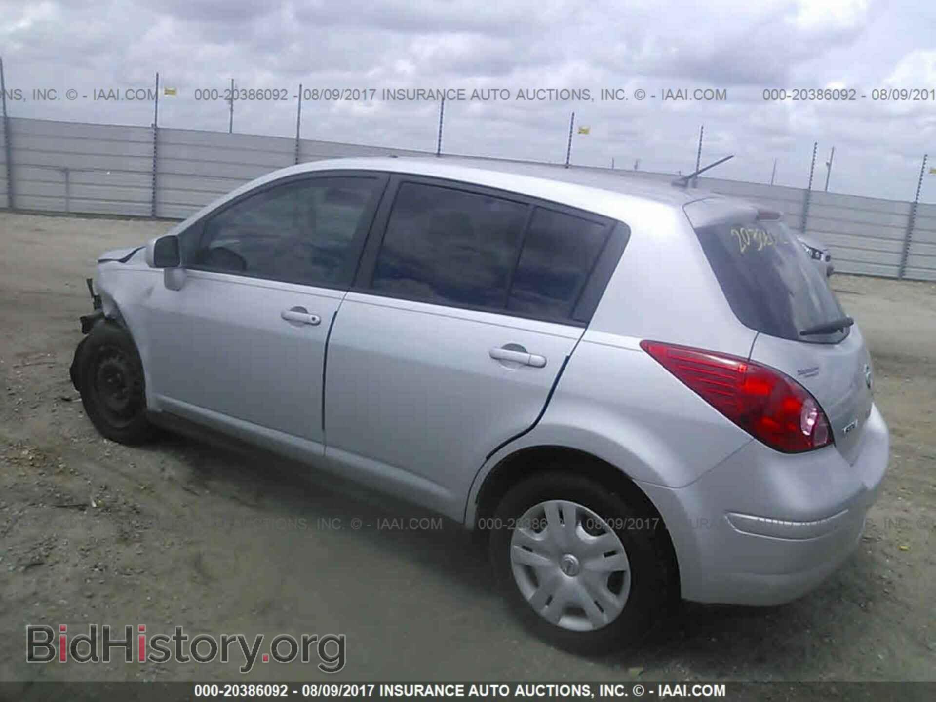 2011 Nissan Versa - VIN: 3N1BC1CP4BL496752 - Фото 3