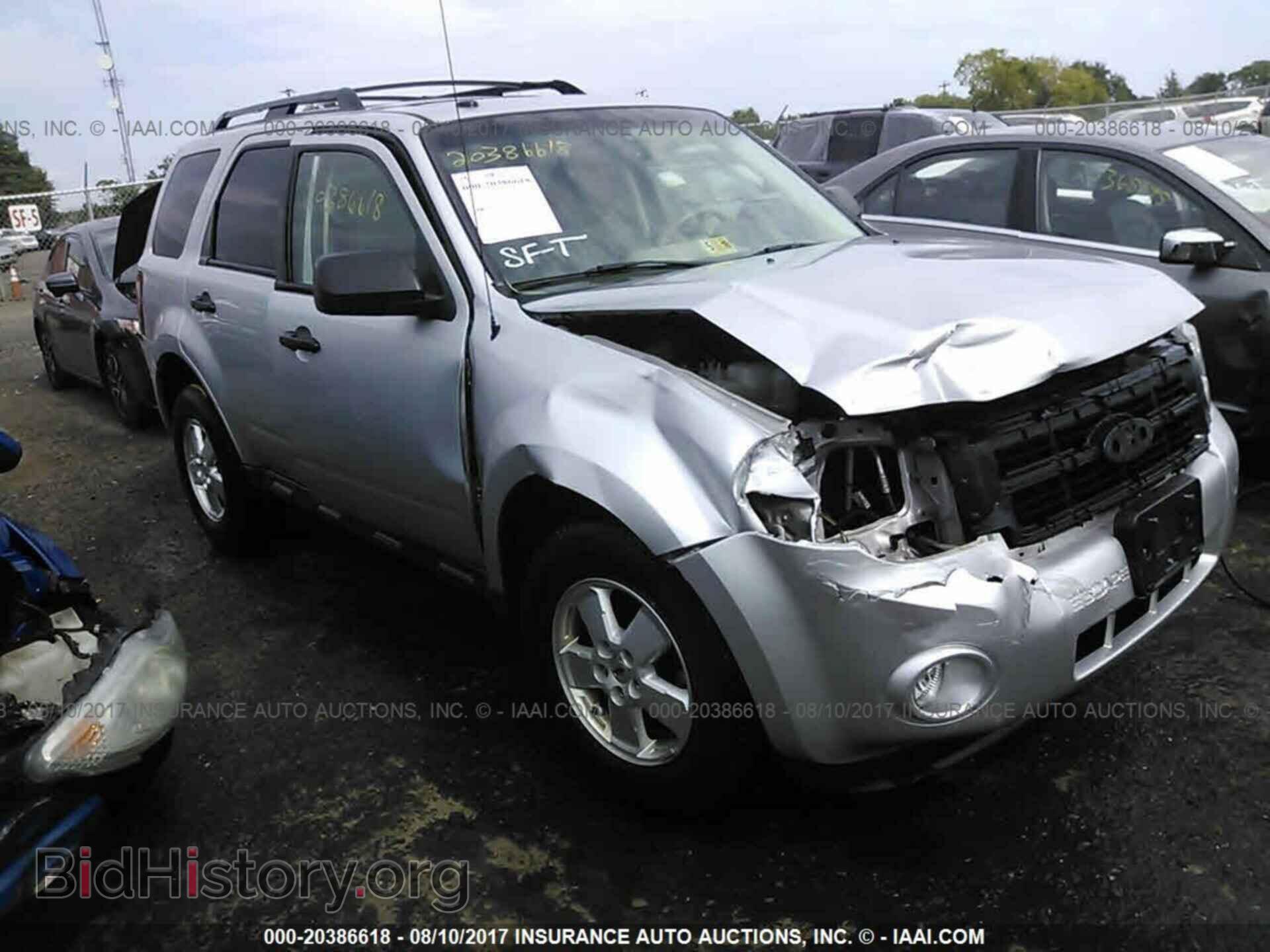 Photo 1FMCU0DG9CKB49648 - Ford Escape 2012