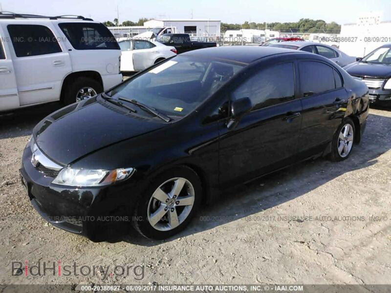 2011 Honda CIVIC (VIN 2HGFA1F65BH516444) — photo 2 of 10