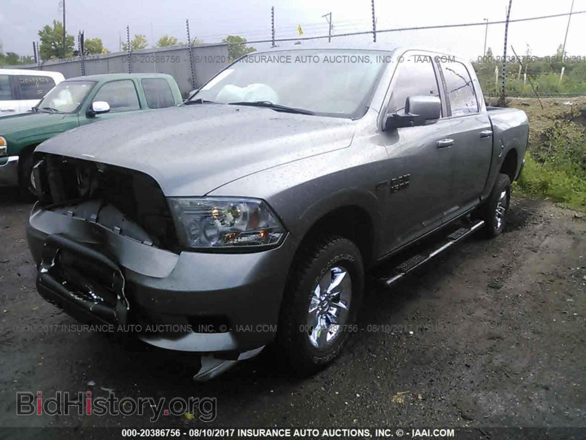 2012 Dodge Ram 1500 - VIN: 1C6RD7MT0CS126903 - Фото 2