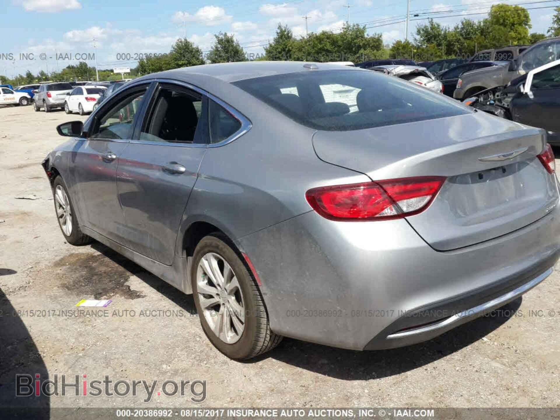 2016 Chrysler 200 - VIN: 1C3CCCAB6GN155658 - Фото 3
