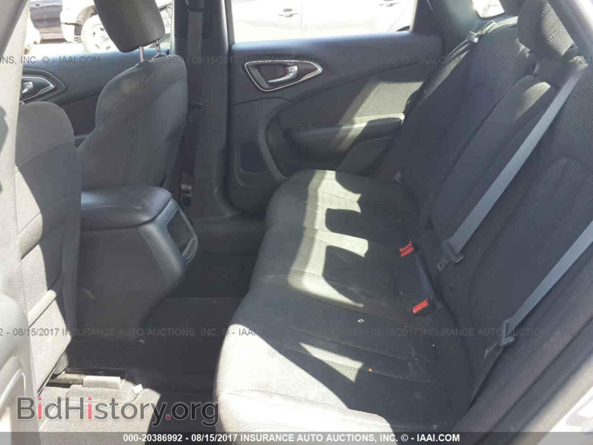 2016 Chrysler 200 - VIN: 1C3CCCAB6GN155658 - Фото 8