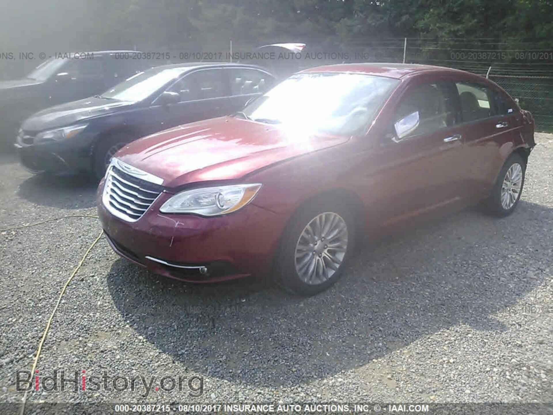 2012 Chrysler 200 - VIN: 1C3CCBCB9CN257554 - Фото 2