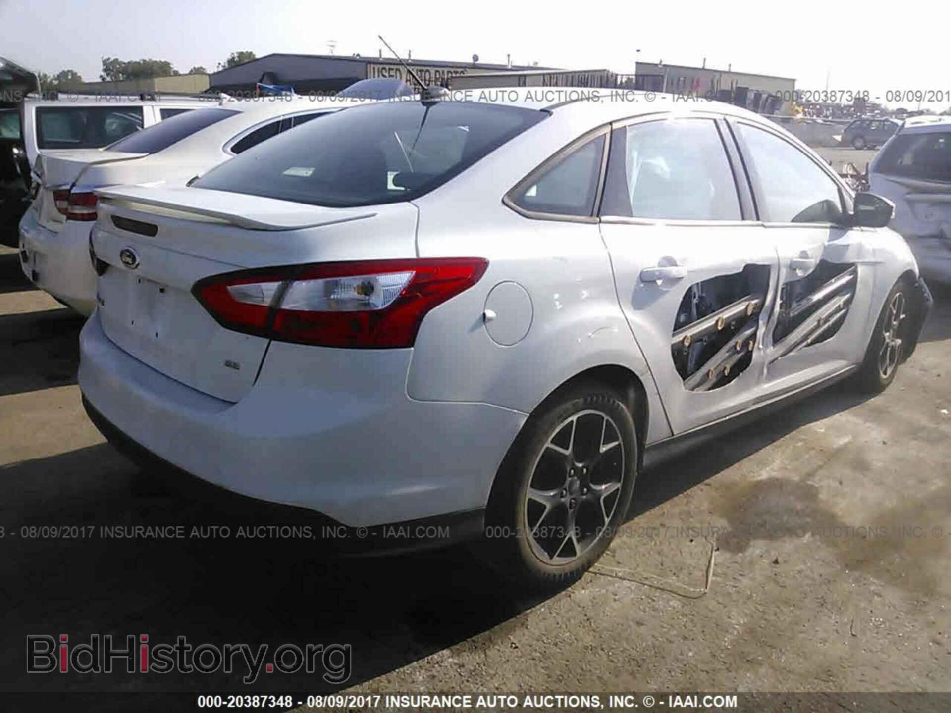 2012 Ford Focus - VIN: 1FAHP3F2XCL188852 - Photo 4