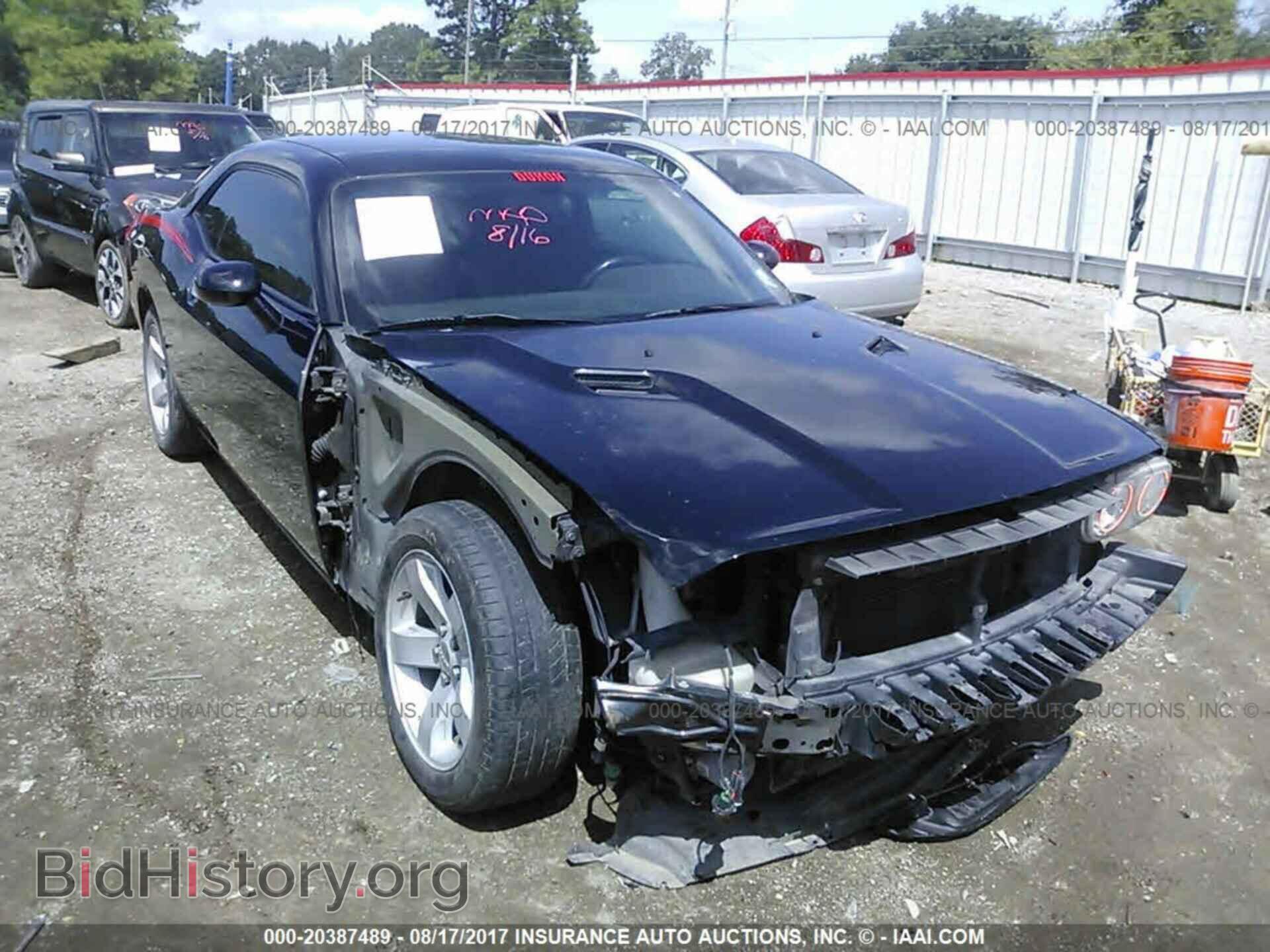 Photo 2C3CDYAG3CH124702 - Dodge Challenger 2012