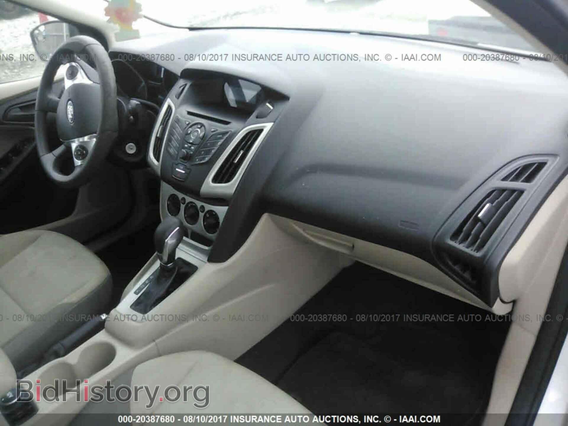2012 Ford Focus - VIN: 1FAHP3F2XCL389957 - Photo 5