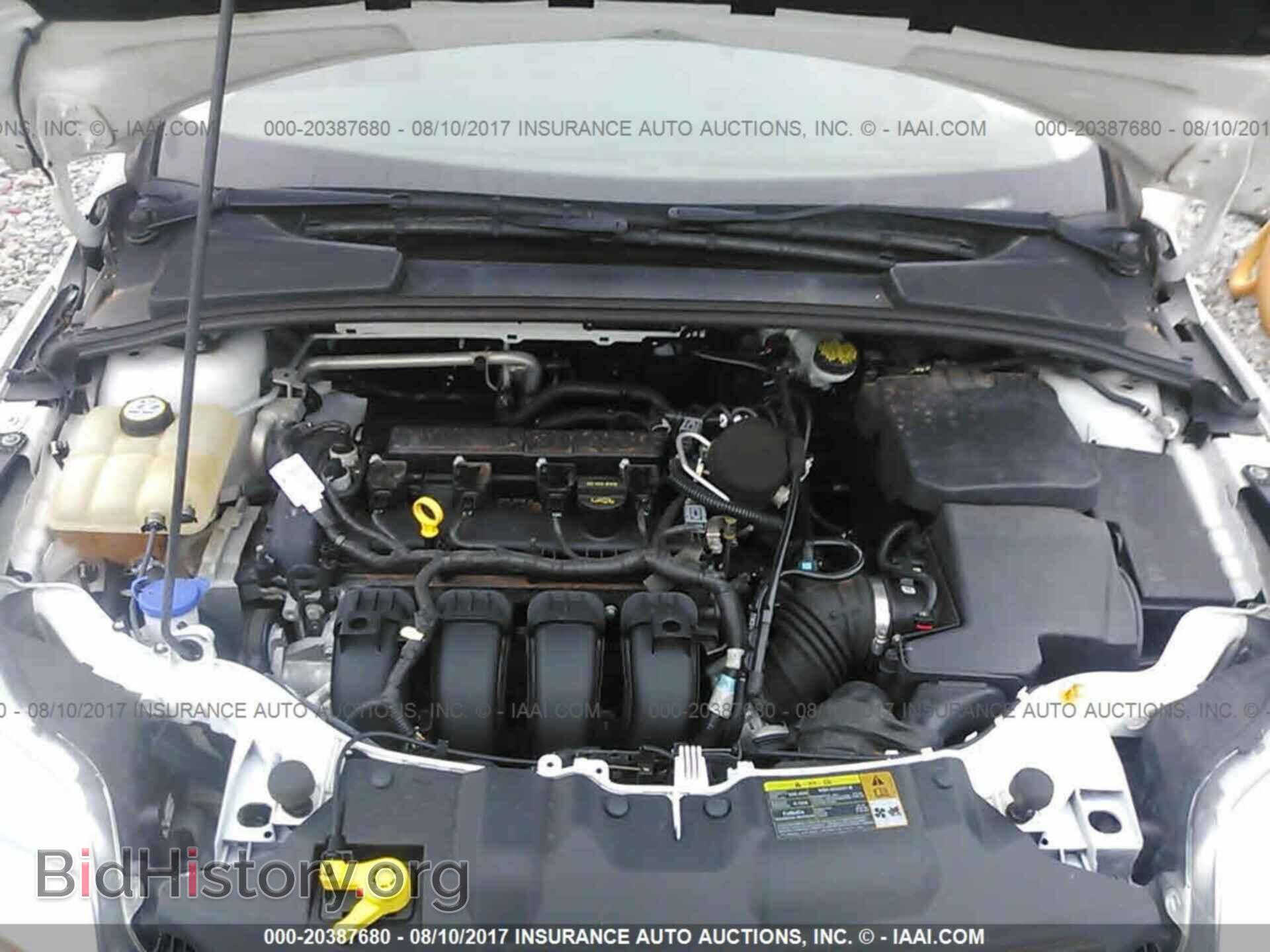 2012 Ford Focus - VIN: 1FAHP3F2XCL389957 - Photo 10