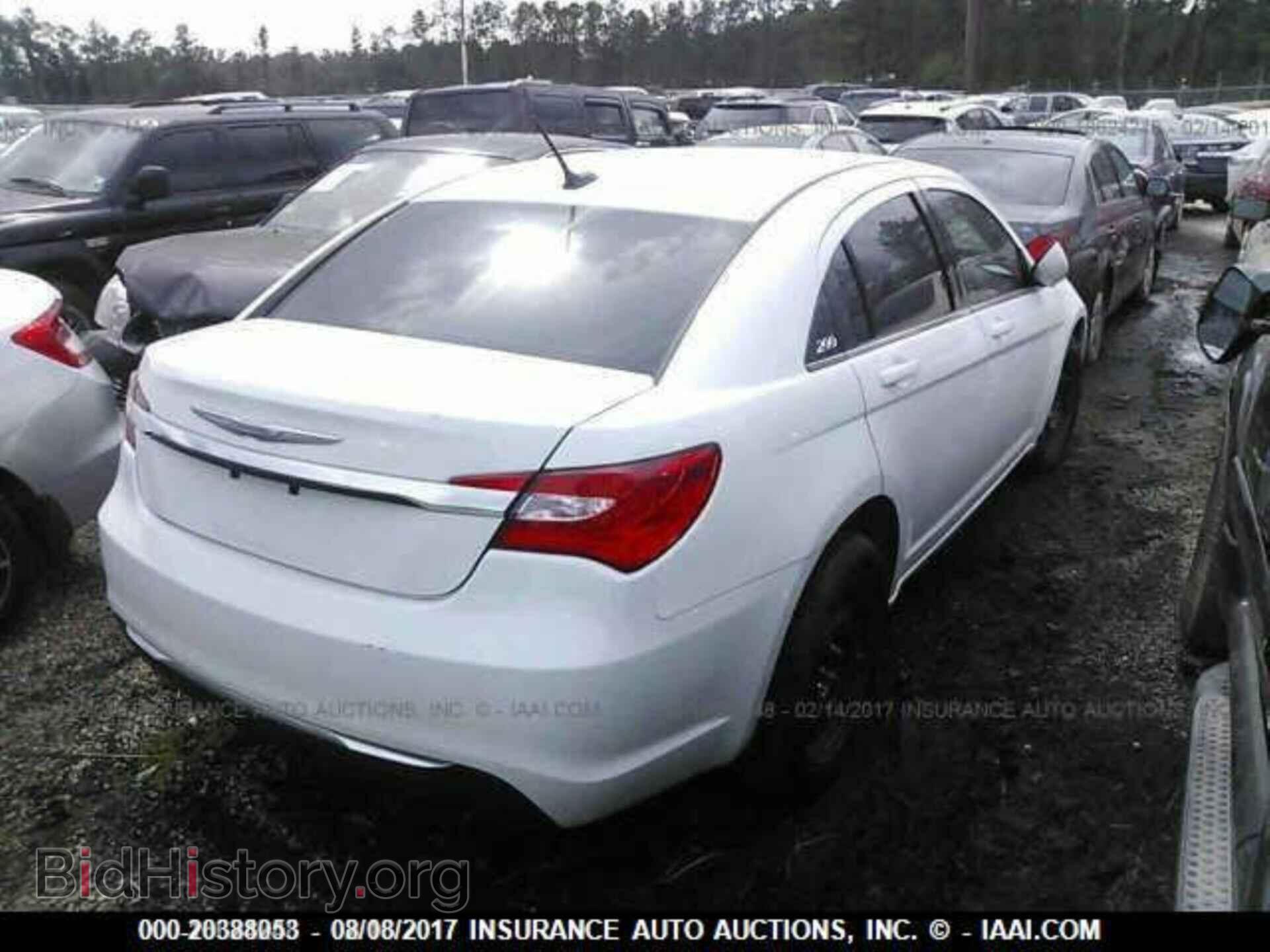2014 Chrysler 200 - VIN: 1C3CCBAB0EN208832 - Фото 4