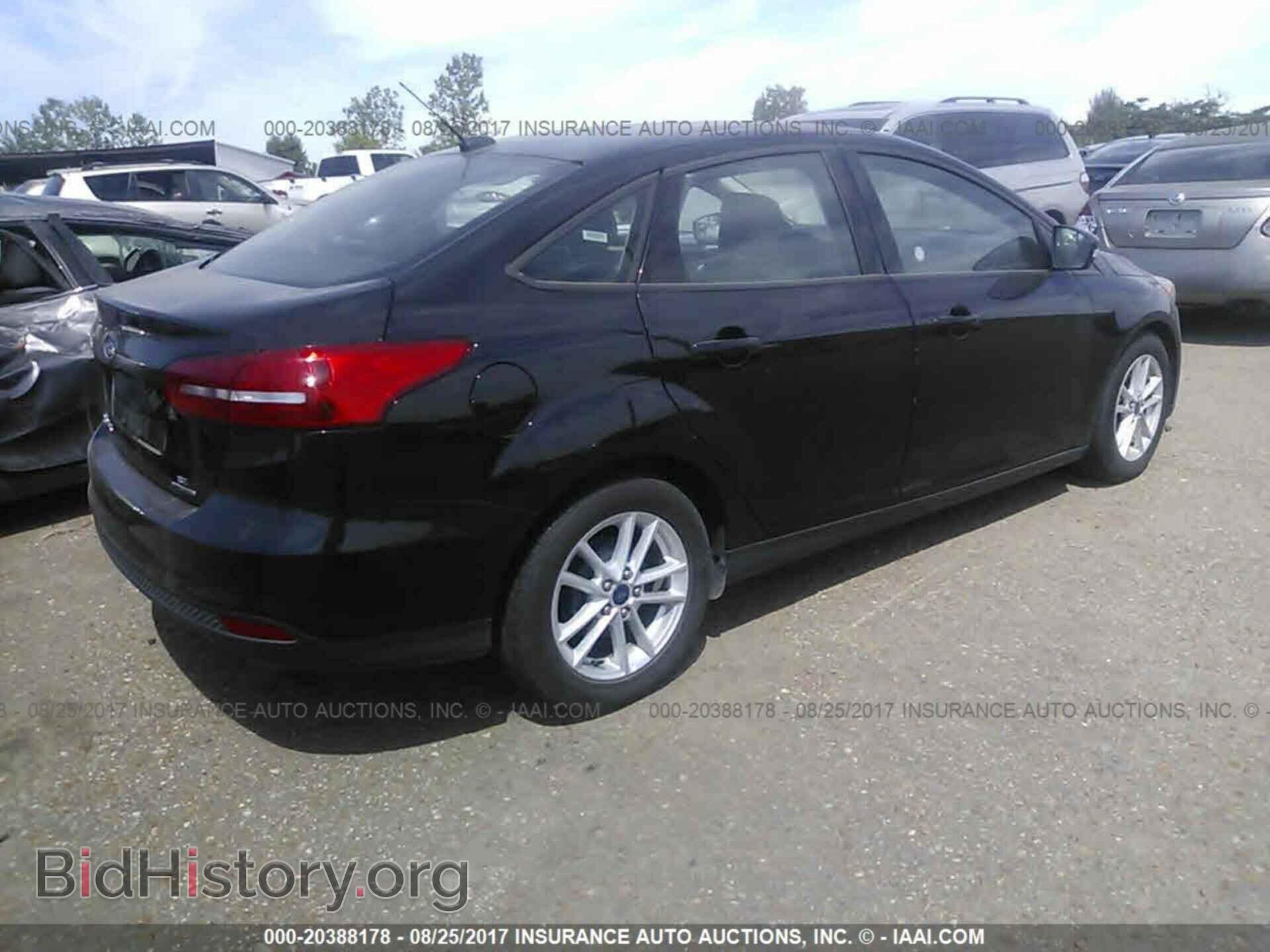 2016 Ford Focus - VIN: 1FADP3F28GL239494 - Фото 4