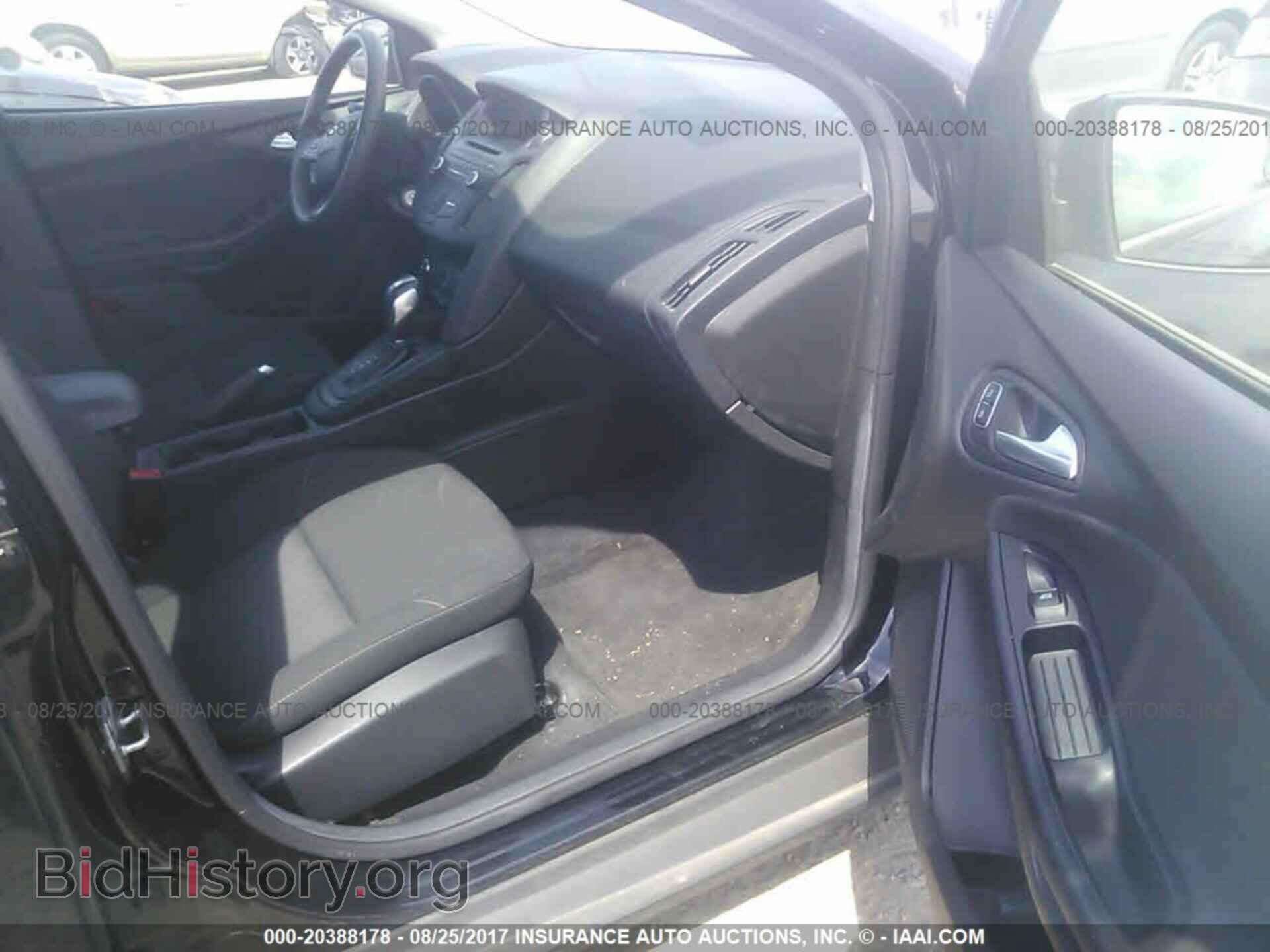 2016 Ford Focus - VIN: 1FADP3F28GL239494 - Фото 5