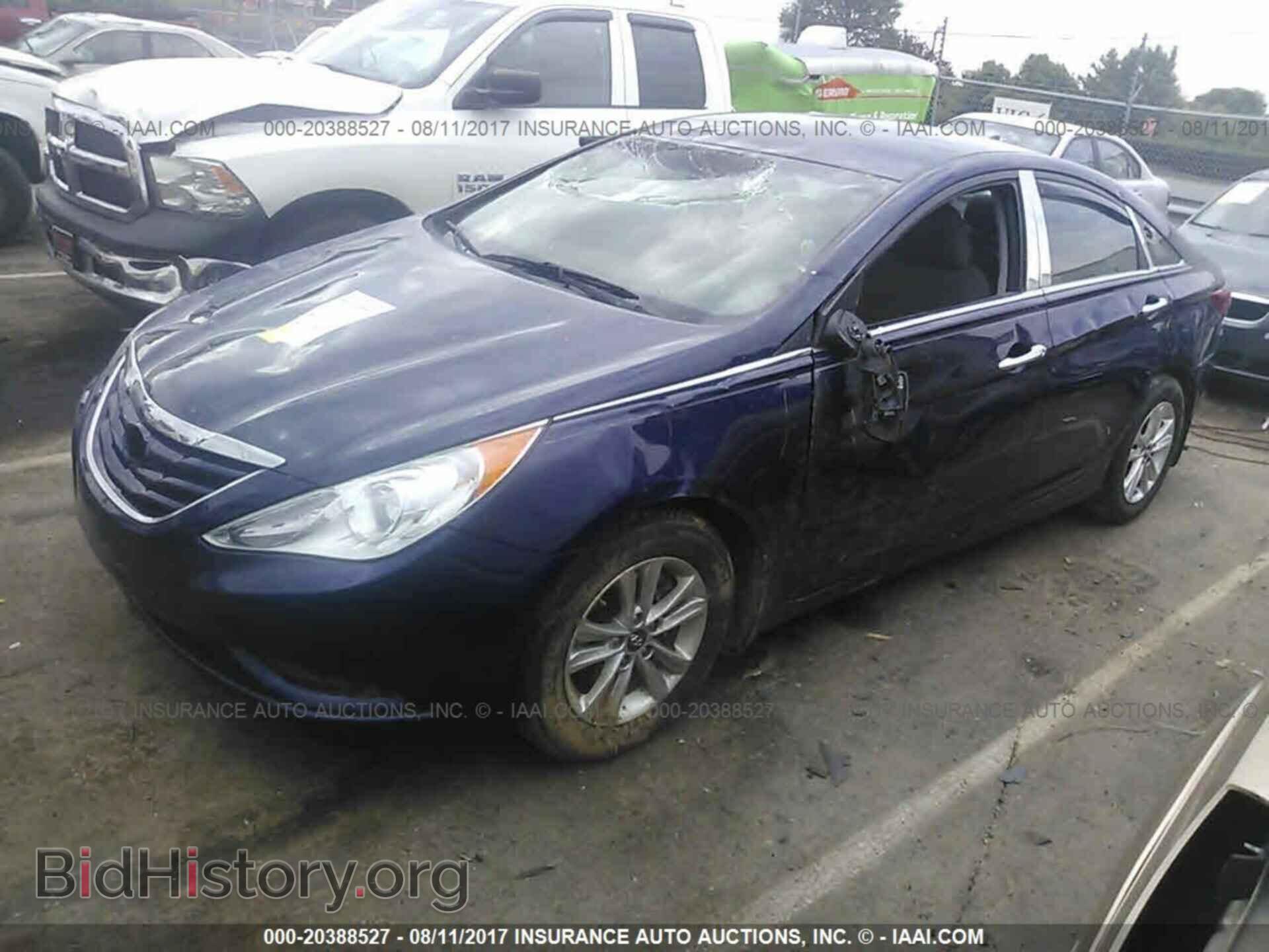 2012 Hyundai Sonata - VIN: 5NPEB4AC3CH409732 - Фото 2