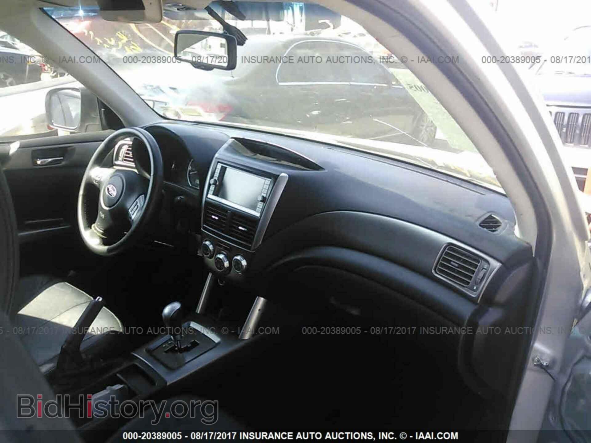 2011 Subaru Forester - VIN: JF2SHAFC5BH744823 - Фото 5