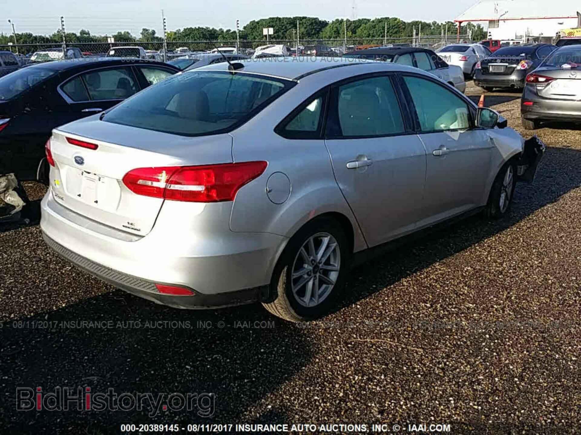 2015 Ford Focus - VIN: 1FADP3F29FL374496 - Photo 4