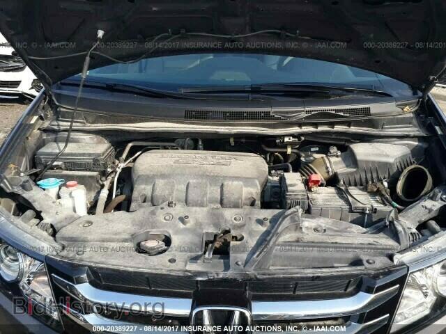 2016 Honda Odyssey - VIN: 5FNRL5H60GB016392 - Photo 10