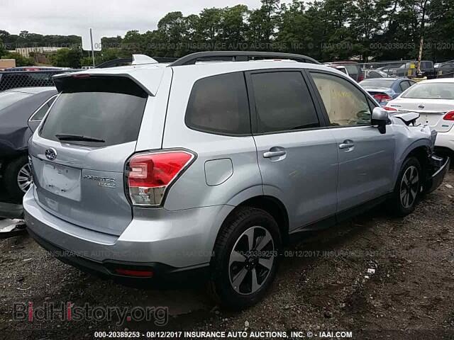 2017 Subaru Forester - VIN: JF2SJAEC4HH805576 - Фото 4