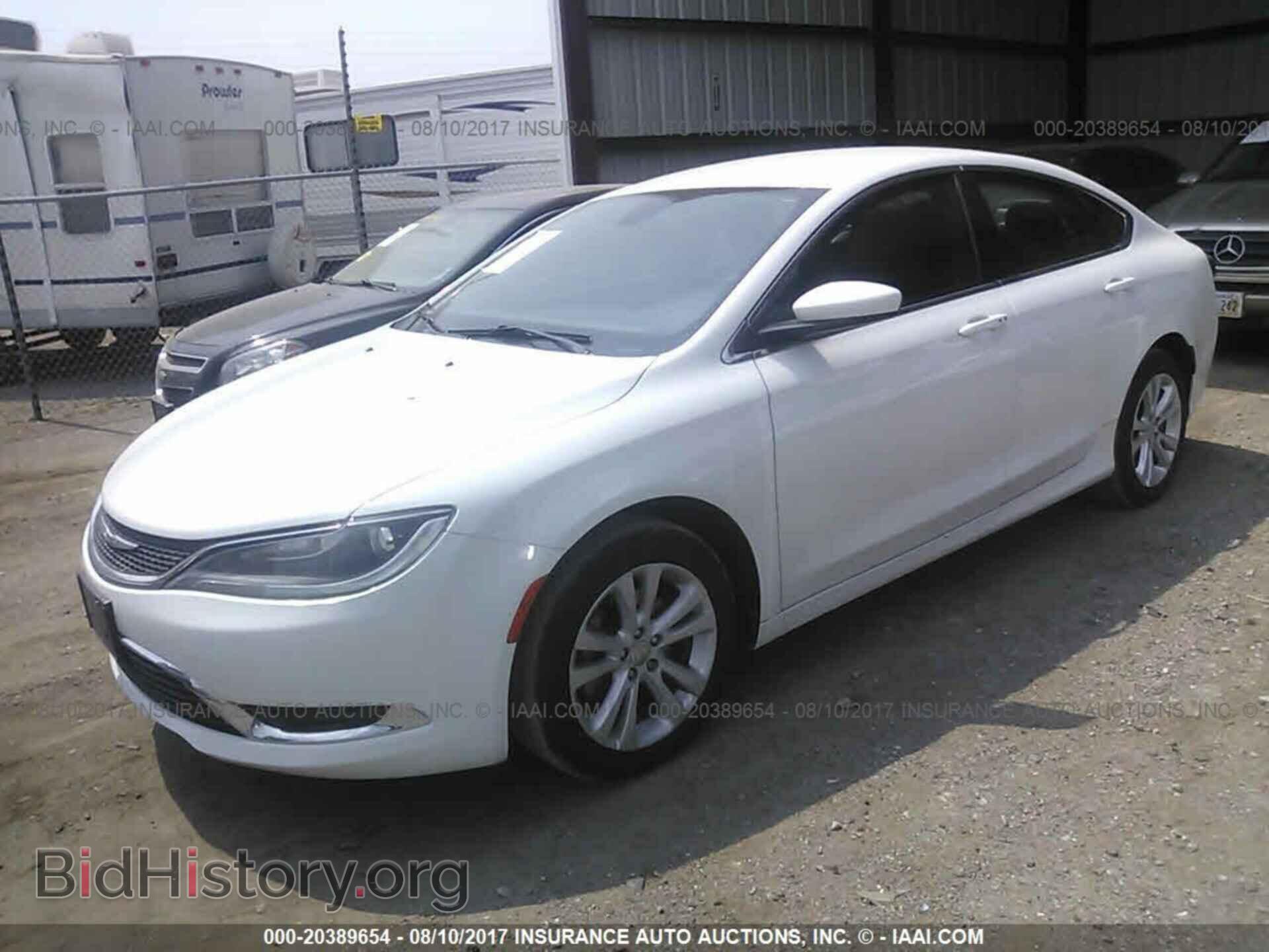 2015 Chrysler 200 - VIN: 1C3CCCAB8FN599798 - Photo 2
