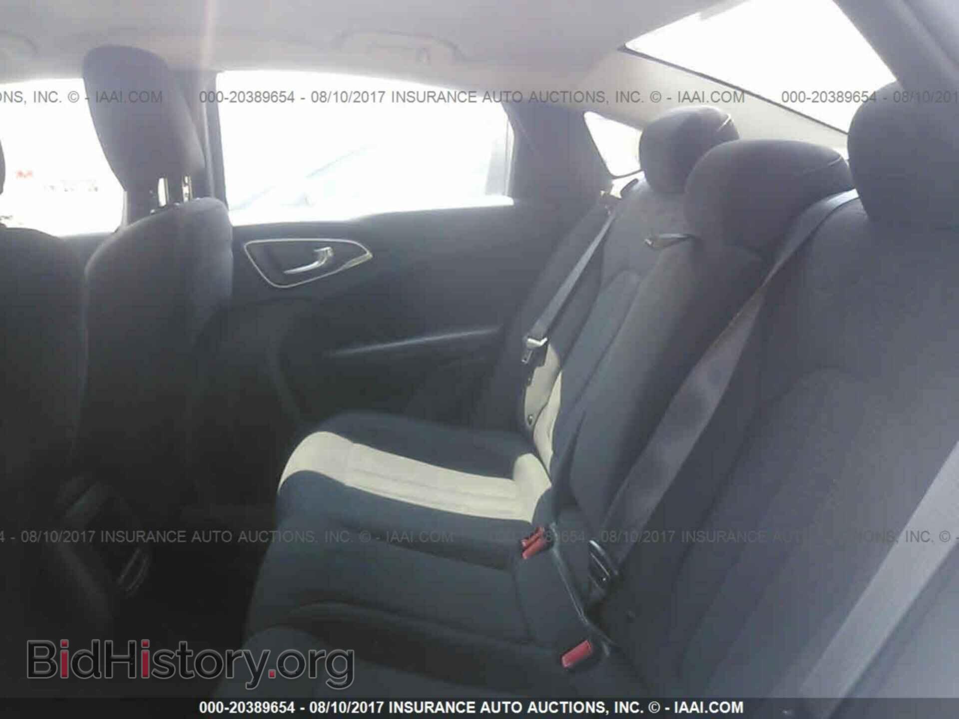 2015 Chrysler 200 - VIN: 1C3CCCAB8FN599798 - Photo 8