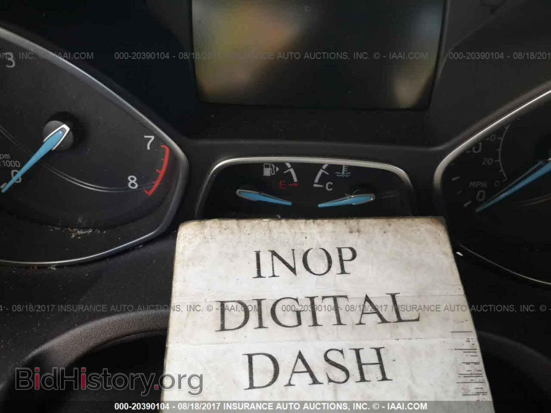 2016 Ford Focus - VIN: 1FADP3F27GL246307 - Photo 7