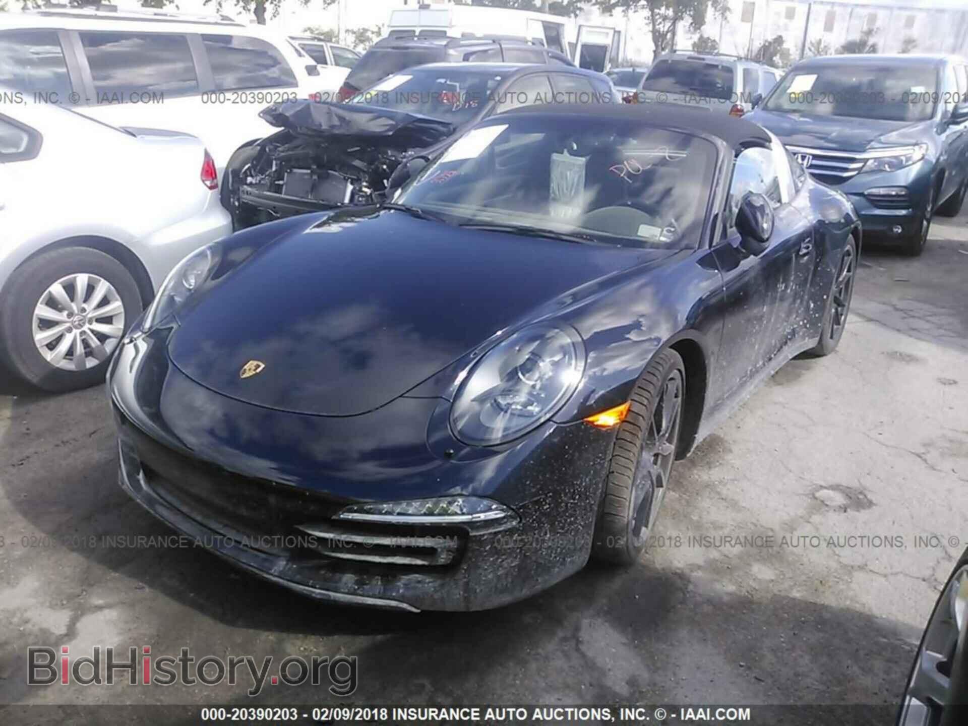 2016 Porsche 911 - VIN: WP0BB2A9XGS136467 - Фото 2