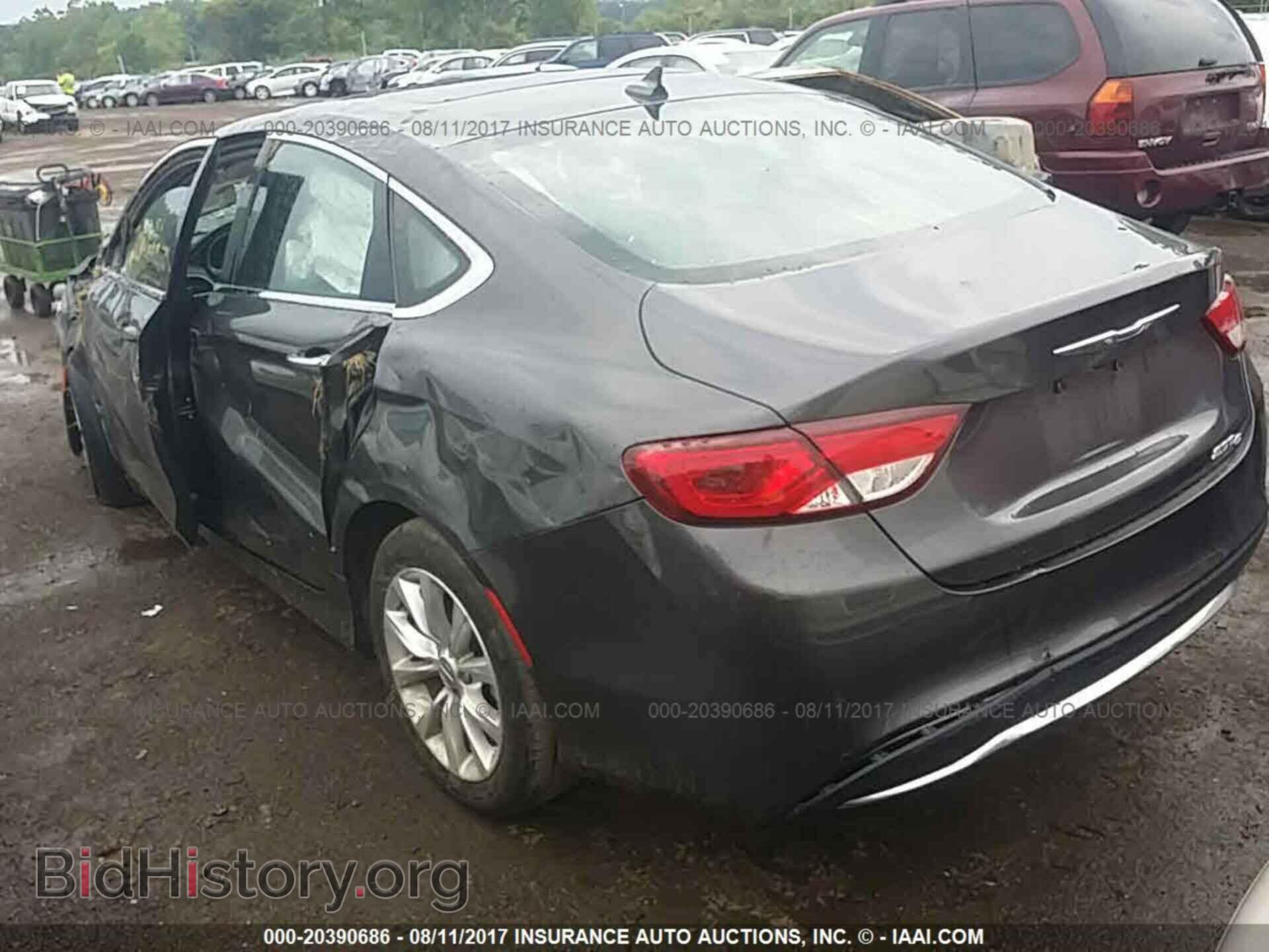 2016 Chrysler 200 - VIN: 1C3CCCCB9GN100733 - Фото 3