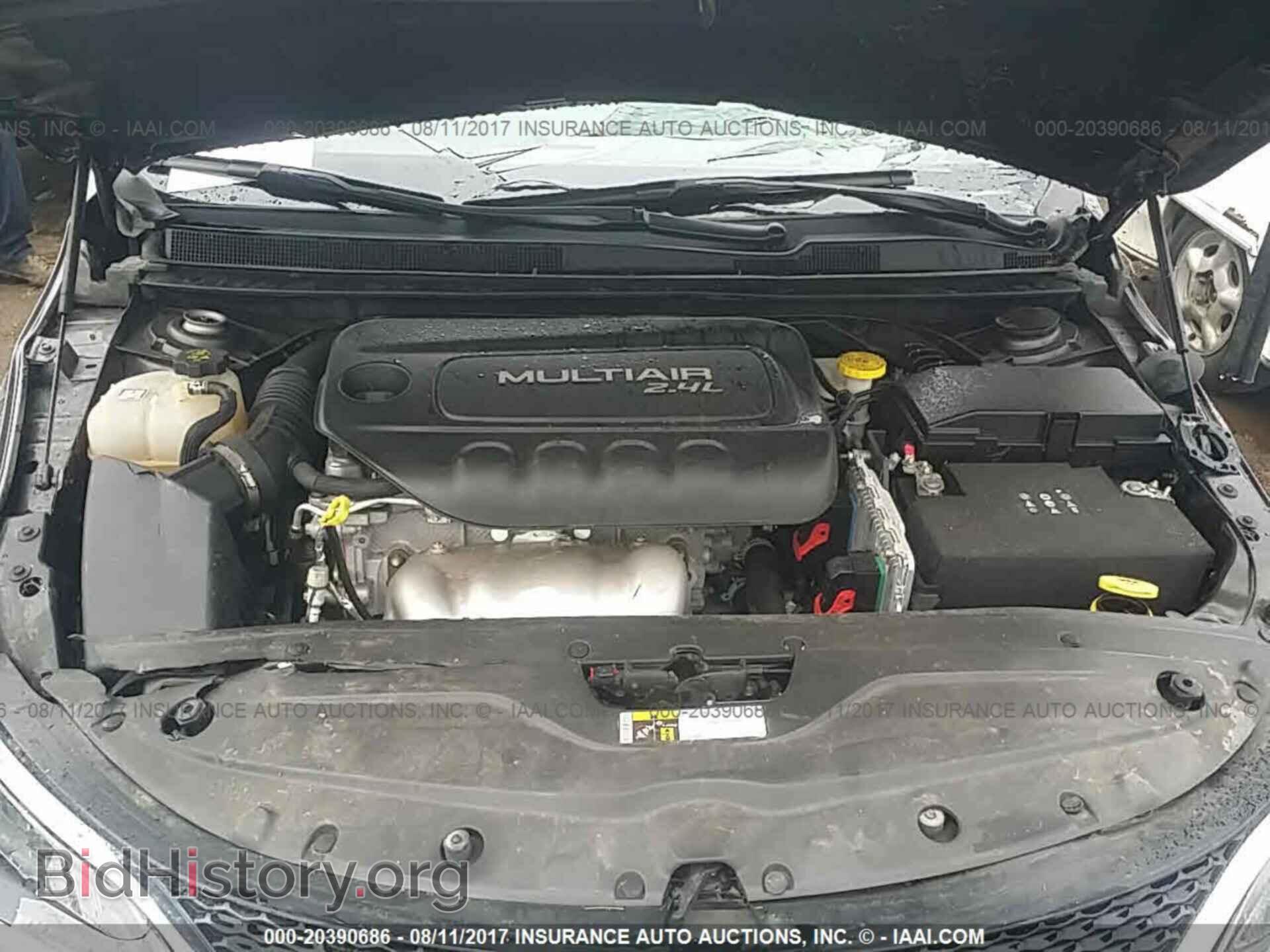 2016 Chrysler 200 - VIN: 1C3CCCCB9GN100733 - Фото 10