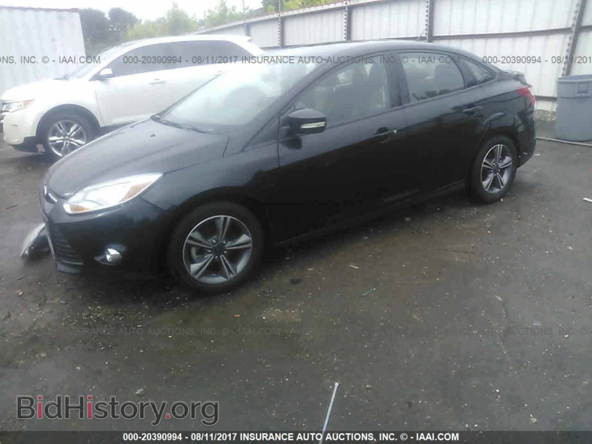 2014 Ford Focus - VIN: 1FADP3F2XEL240563 - Photo 2