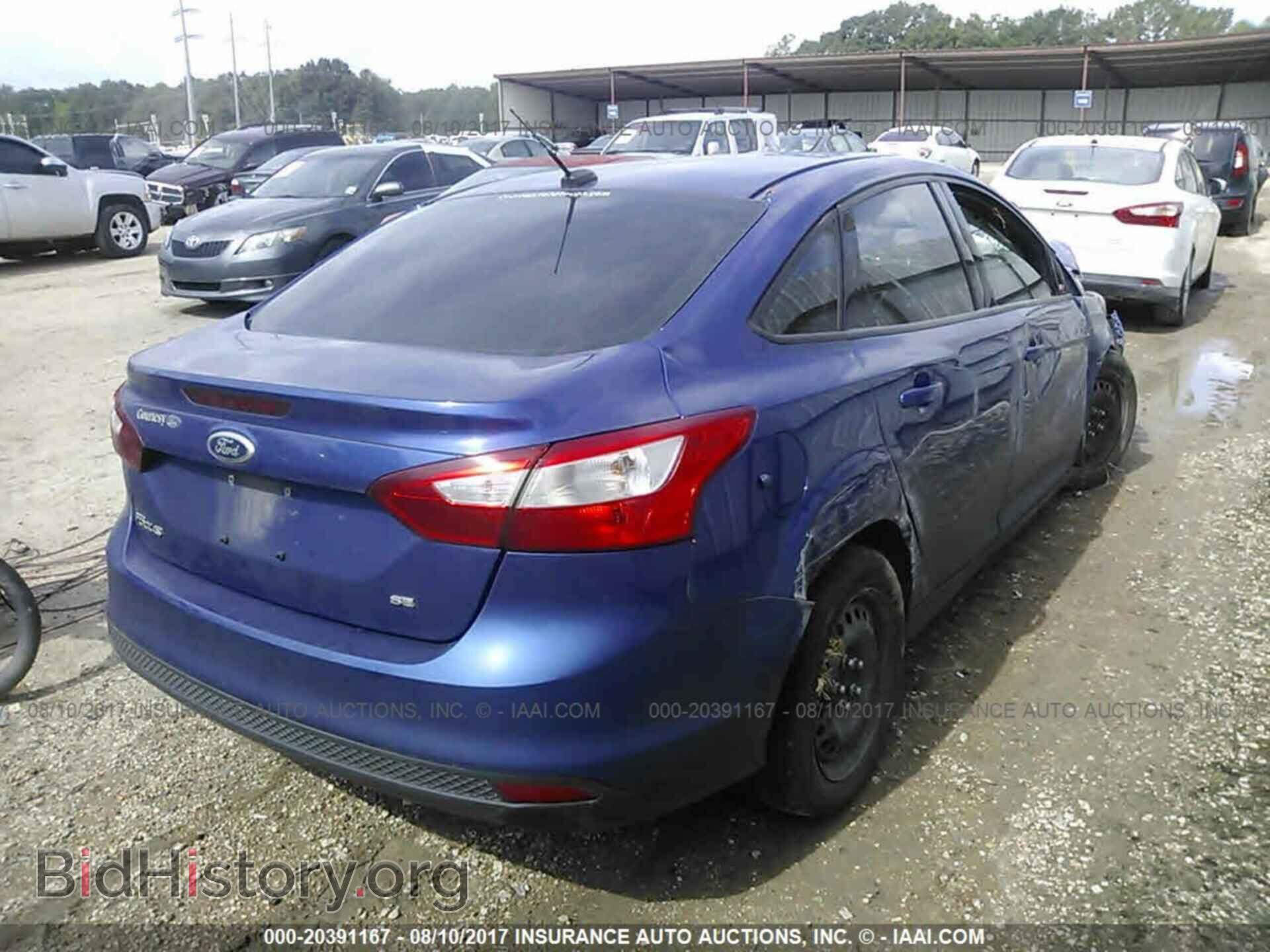 2012 Ford Focus - VIN: 1FAHP3F21CL346186 - Photo 4