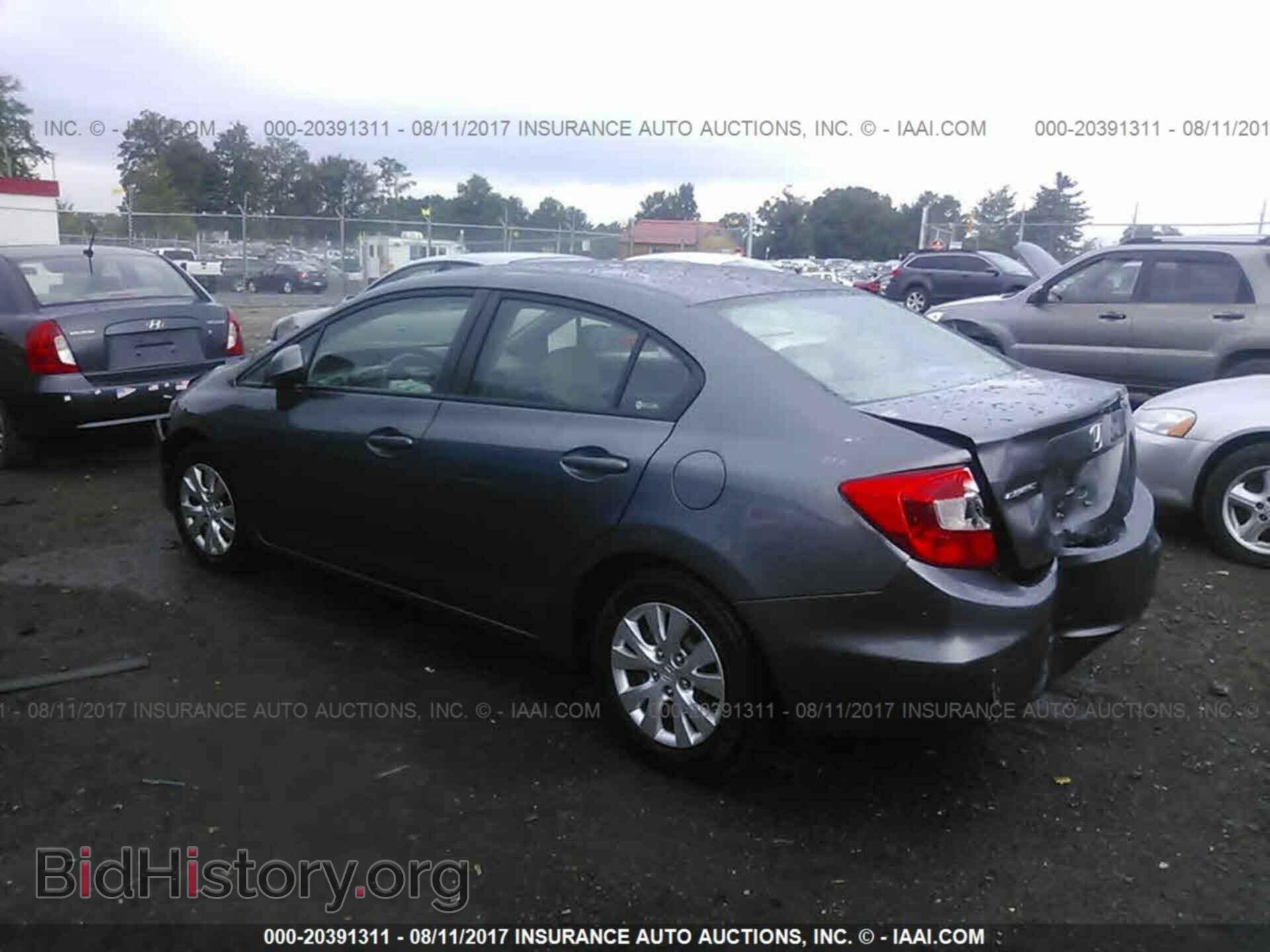 2012 Honda Civic - VIN: 19XFB2F57CE067628 - Photo 3