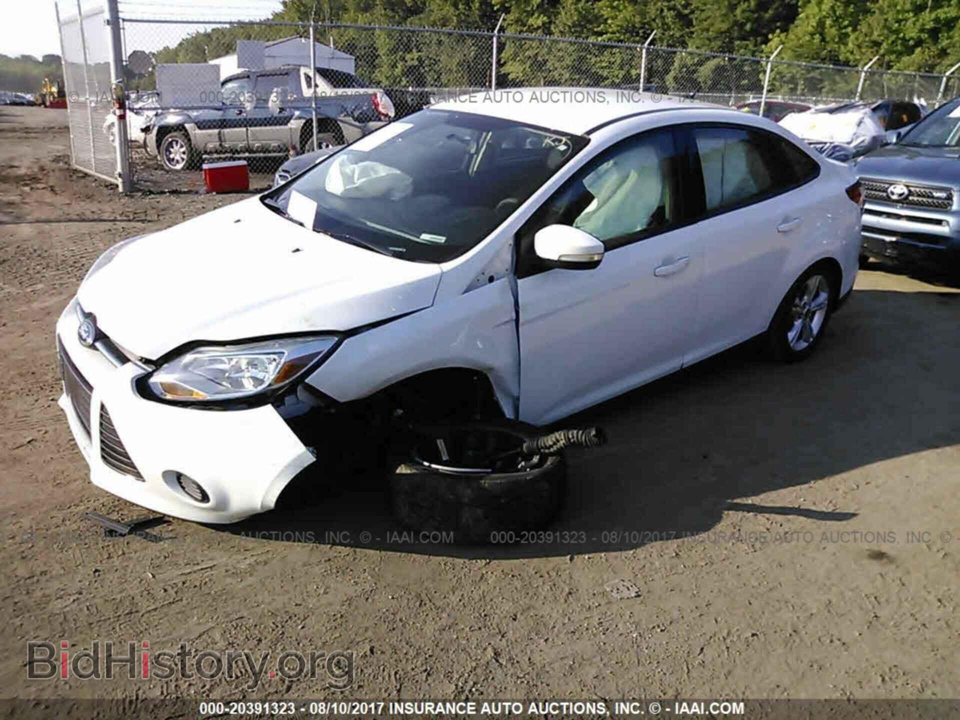 2013 Ford Focus - VIN: 1FADP3F21DL341862 - Photo 2