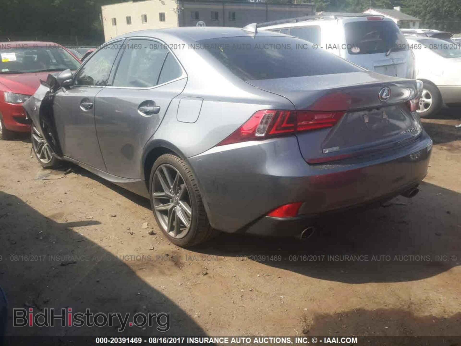 2015 Lexus Is - VIN: JTHCF1D24F5018265 - Photo 3