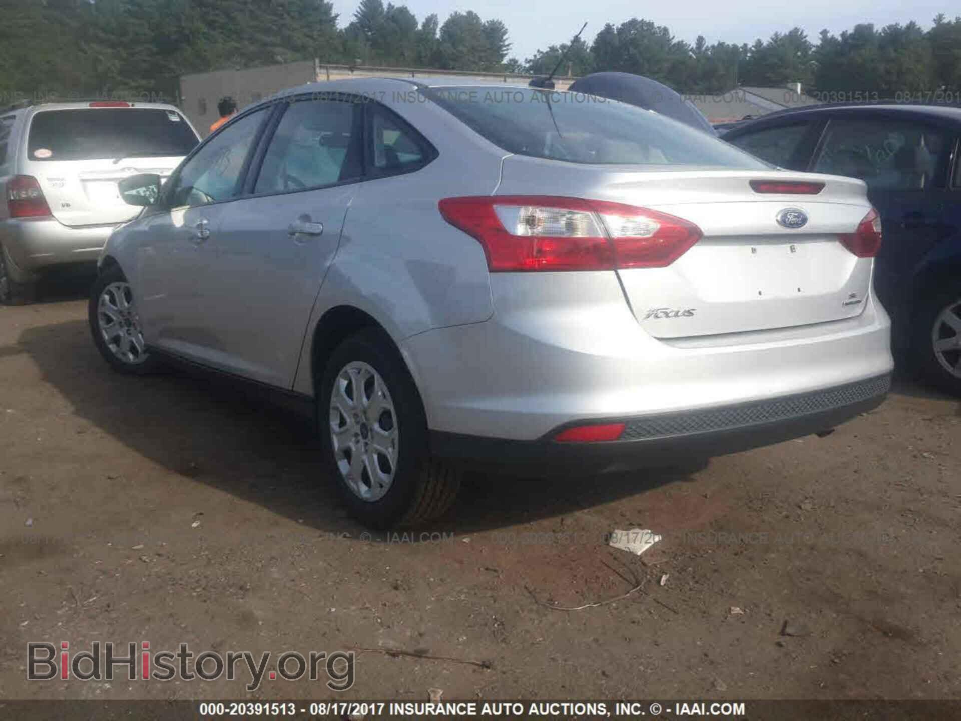 2012 Ford Focus - VIN: 1FAHP3F27CL456000 - Фото 3