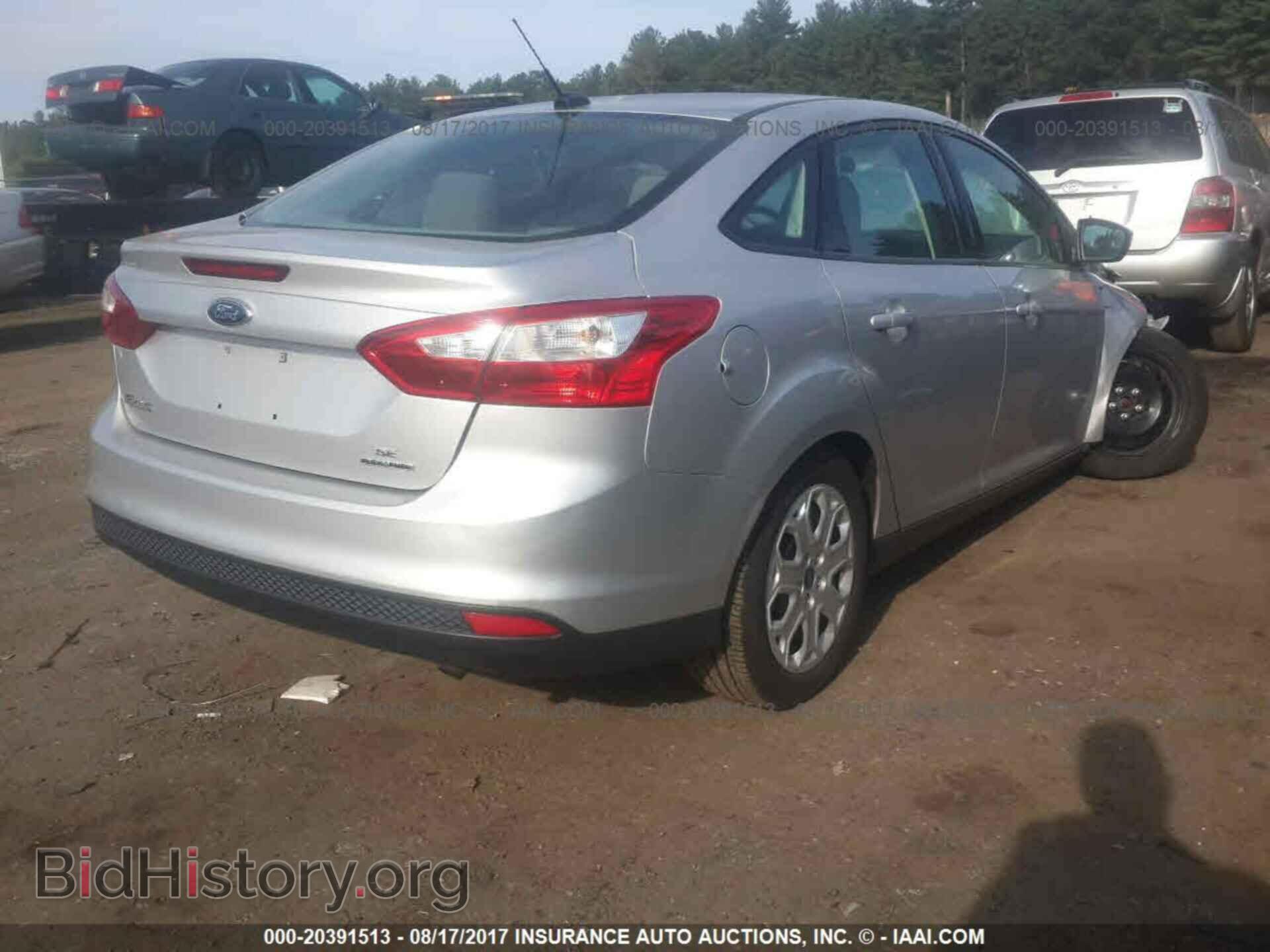 2012 Ford Focus - VIN: 1FAHP3F27CL456000 - Фото 4