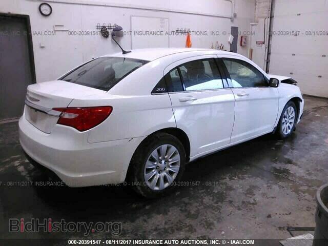 2014 Chrysler 200 - VIN: 1C3CCBAB8EN122796 - Фото 4
