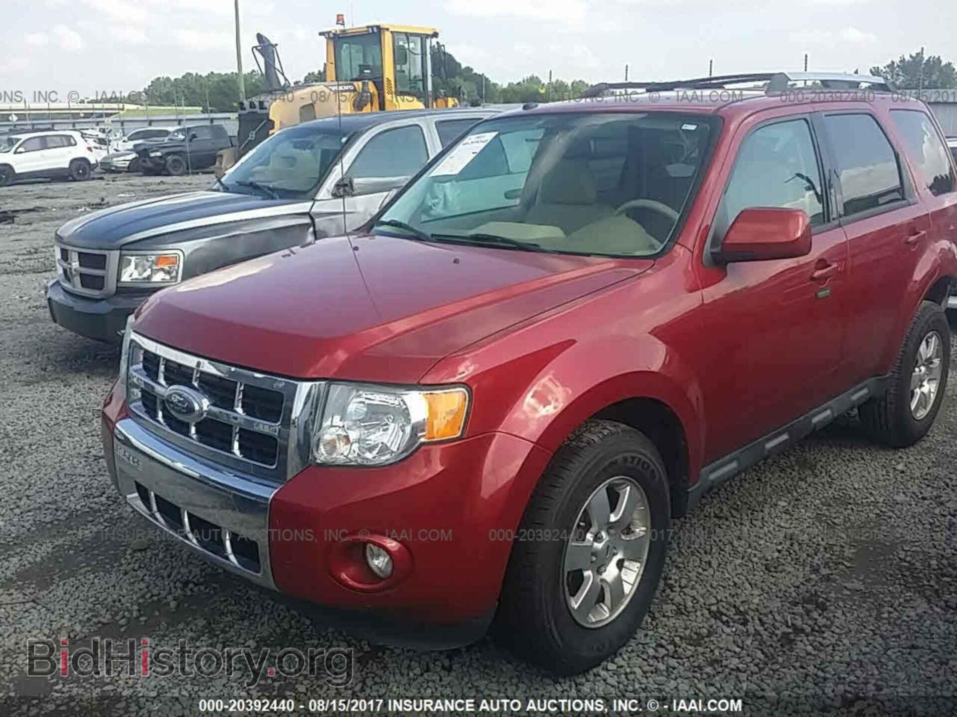 2011 Ford Escape - VIN: 1FMCU0E73BKB48699 - Photo 2