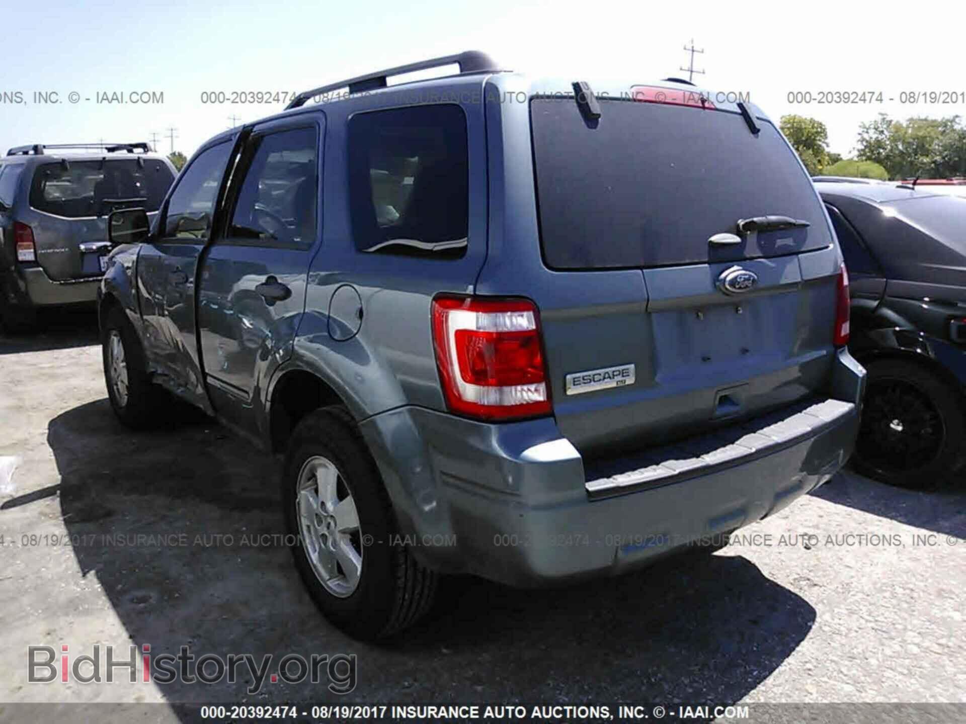 2011 Ford Escape - VIN: 1FMCU0D72BKA86830 - Фото 3