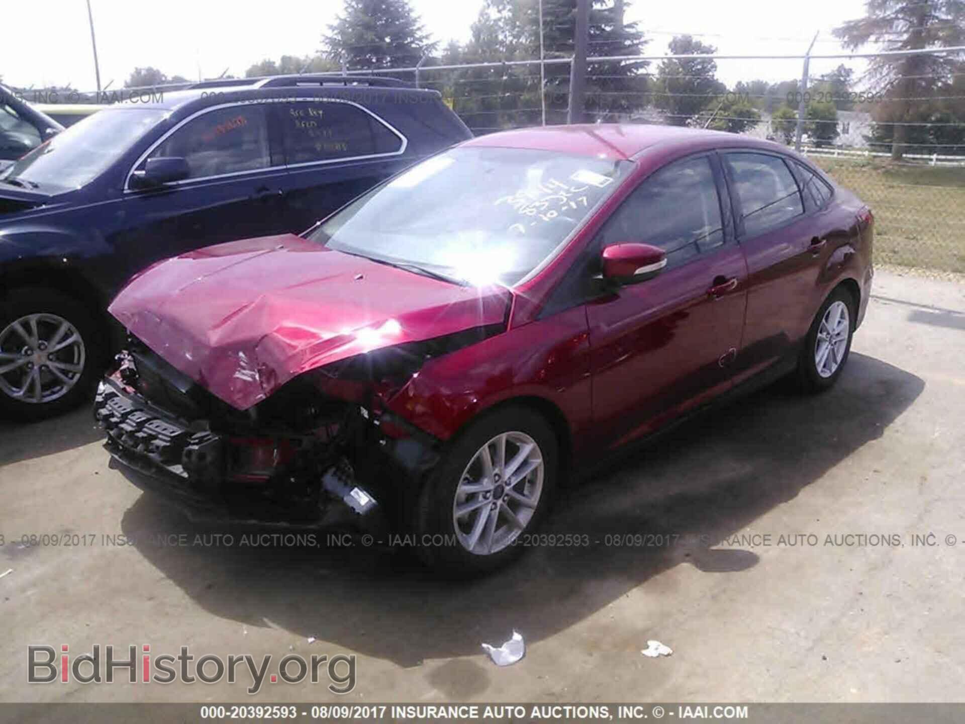 2016 Ford Focus - VIN: 1FADP3F21GL403944 - Фото 2