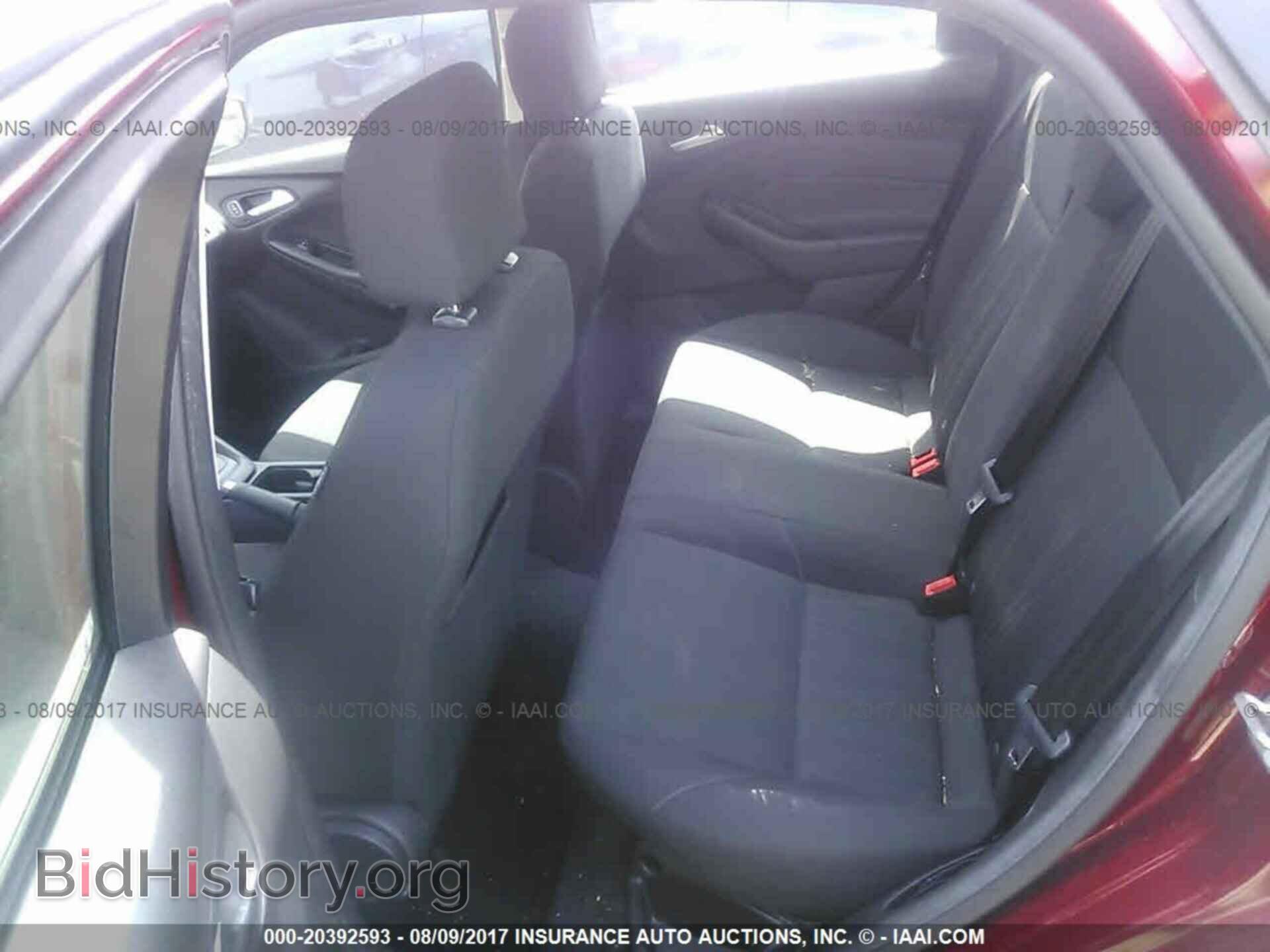 2016 Ford Focus - VIN: 1FADP3F21GL403944 - Фото 8